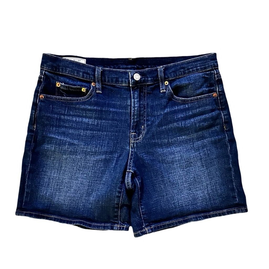 Gap GAP Women’s Jean 5” Short Mid-Rise Blue Size 30 or 10R. Size 42" / US 20 - 1 Thumbnail