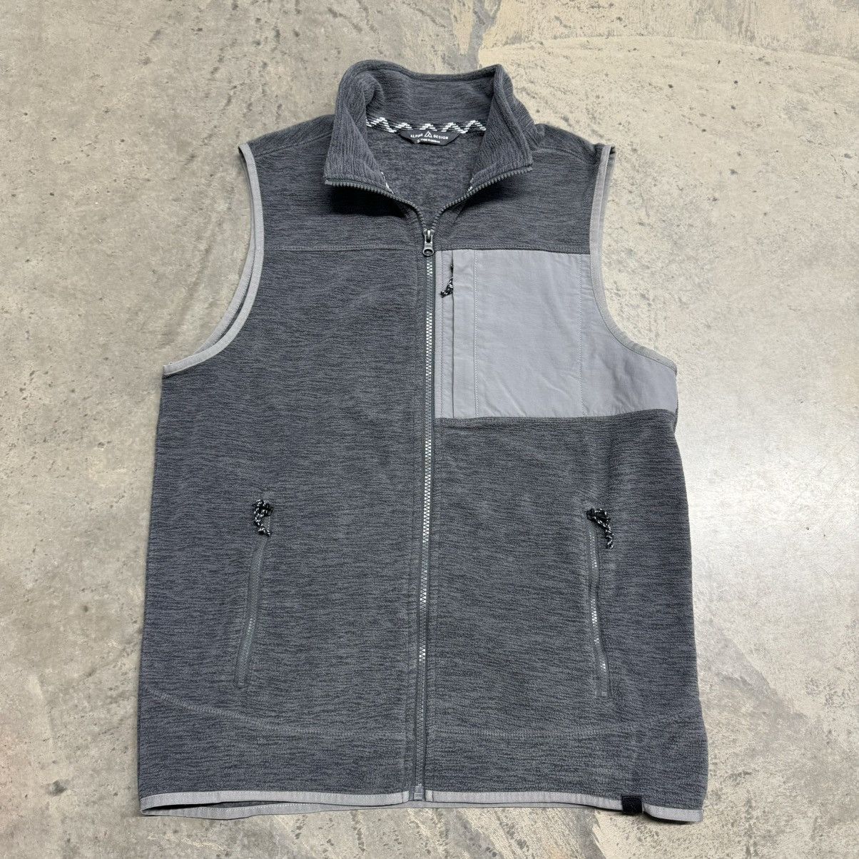 Japanese Brand × Vintage VTG Y2K Alpine Design Zip Up Fleece Vest Size US S / EU 44-46 / 1 - 1 Thumbnail