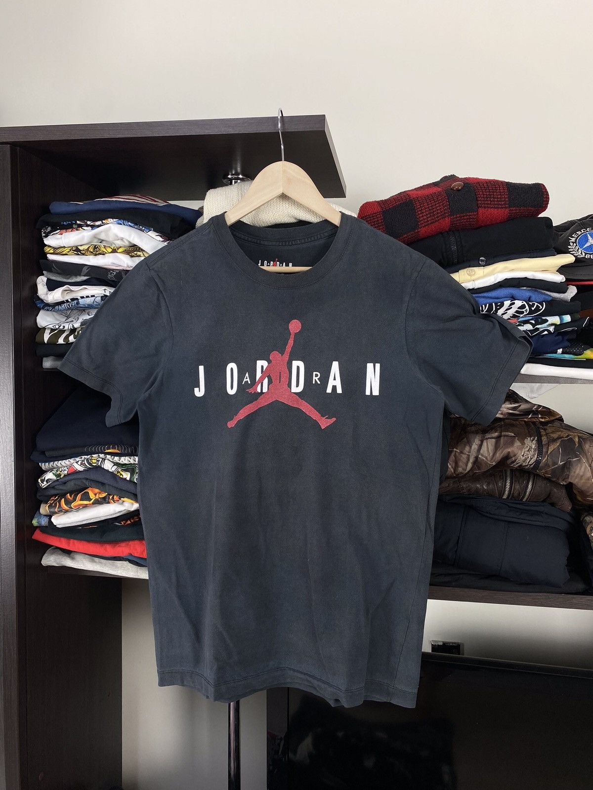 Nike × Vintage Vintage Nike Jordan Full Printed Faded Tee Size US S / EU 44-46 / 1 - 1 Thumbnail