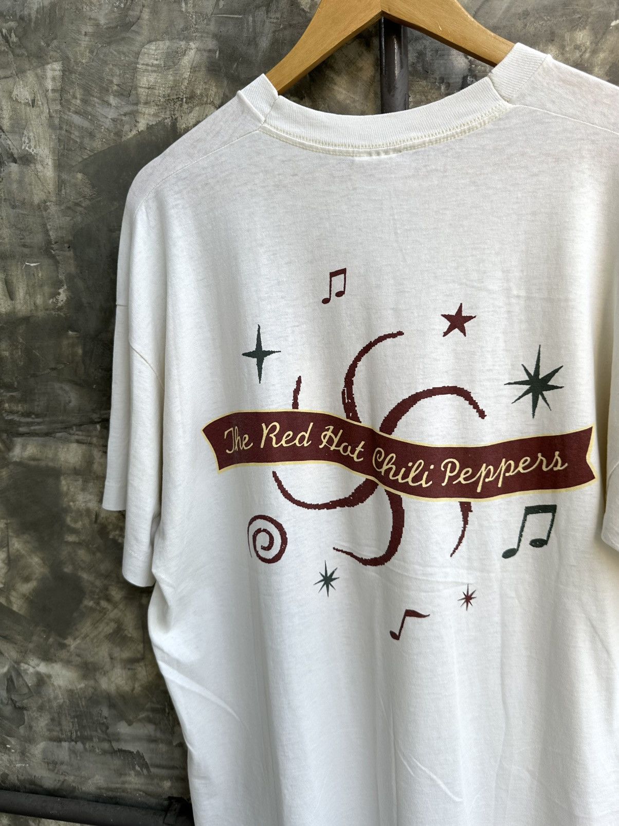 Band Tees Vintage Red Hot Chili Peppers 1995 One Hot Minute World Tour Size US XL / EU 56 / 4 - 5 Thumbnail