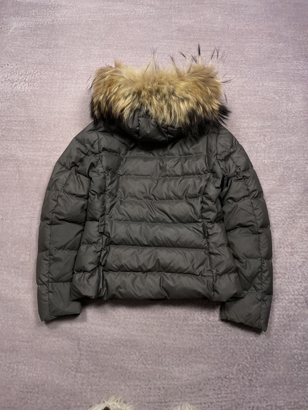 Moncler Vintage Moncler Down Jacket Real Fur Hood Women Size S / US 4 / IT 40 - 2 Thumbnail