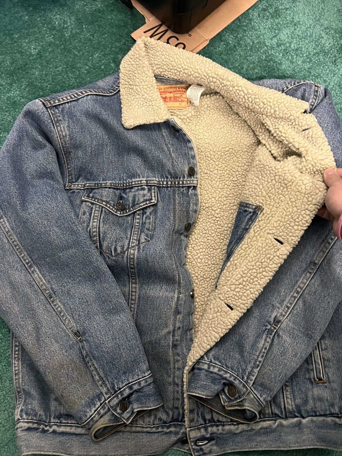 Levi's Vintage Clothing Vintage Levi’s Sherpa Lined Denim Jacket Size US XL / EU 56 / 4 - 2 Thumbnail