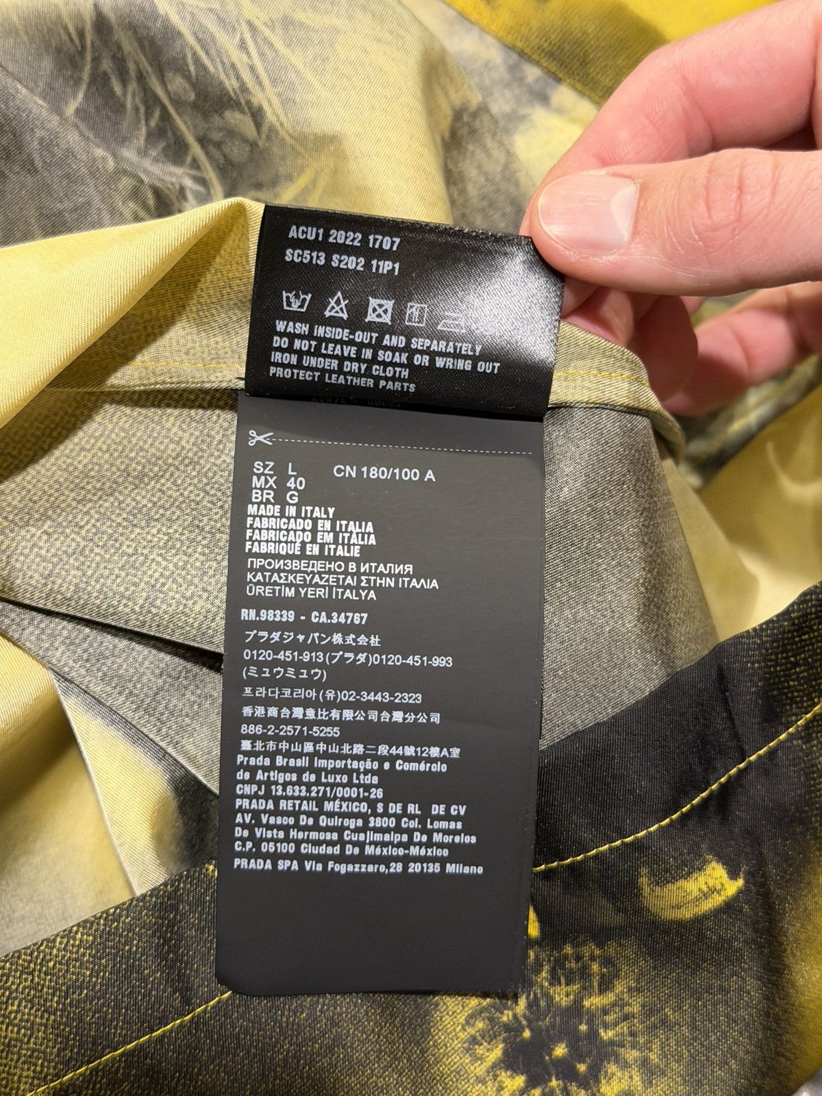 Prada Prada Abstract Fox-Print Yellow Nylon Yellow Bowling Shirt Size US L / EU 52-54 / 3 - 12 Thumbnail