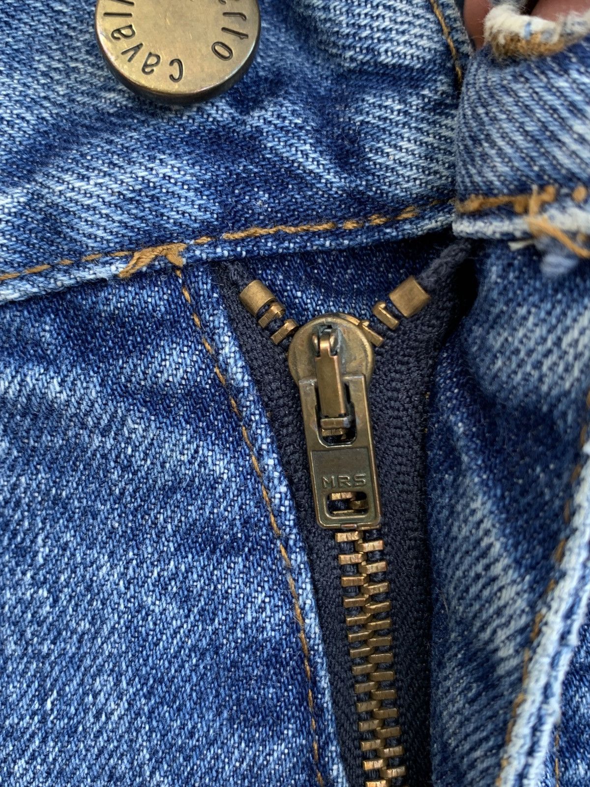 Roberto Cavalli Vintage Roberto Cavalli Blue Embroidered Flowers Denim Jeans Size US 32 / EU 48 - 15 Thumbnail