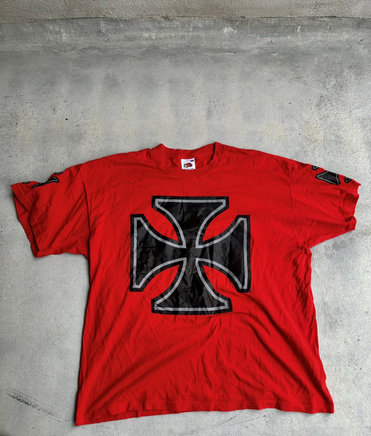 Fruit Of The Loom RED IRON CROSS T-SHIRT Size US XL / EU 56 / 4 - 1 Thumbnail