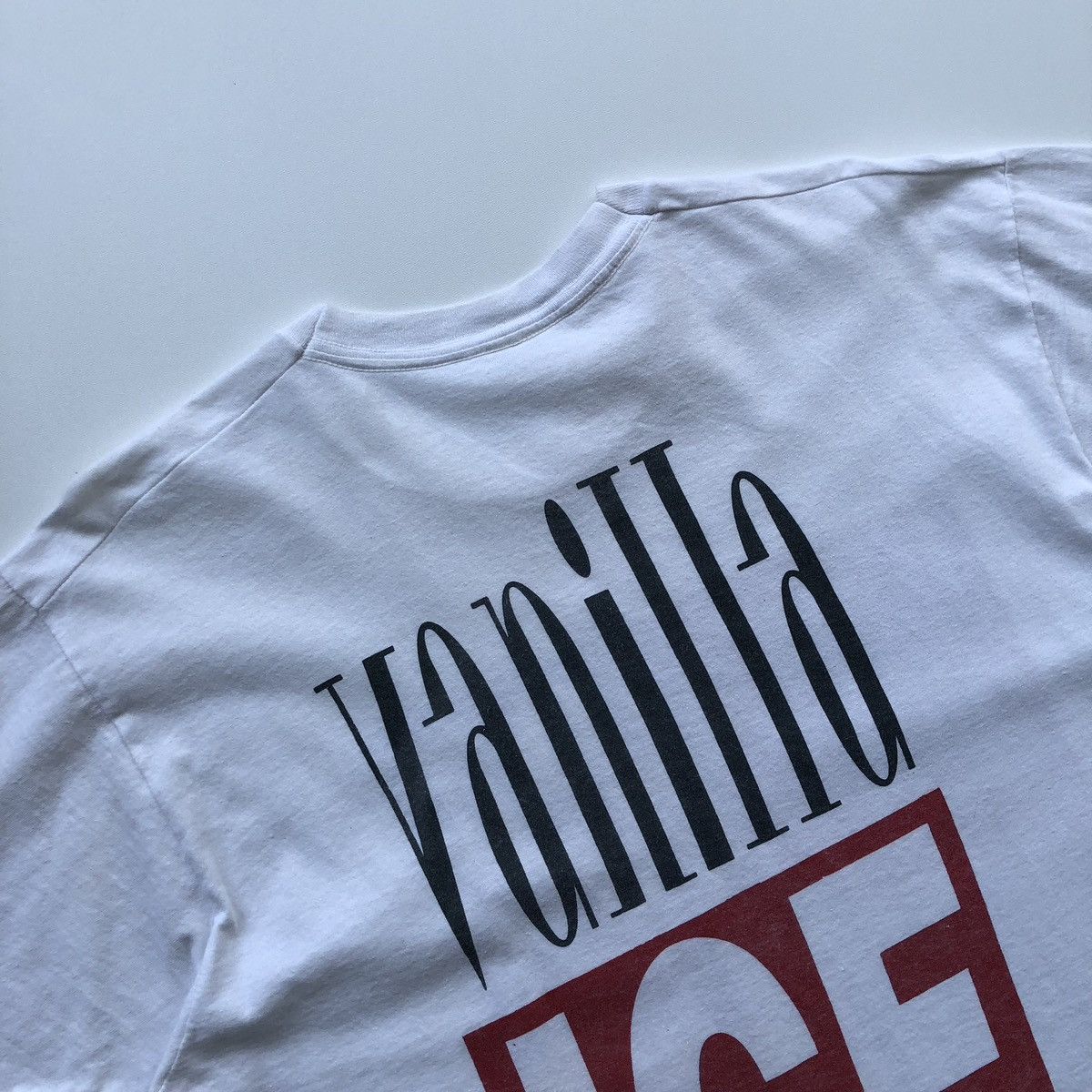 Band Tees Vanilla Ice 1991 On Tour The Ice Man Is Vintage 90’s T-Shirt Size US XXL / EU 58 / 5 - 5 Thumbnail