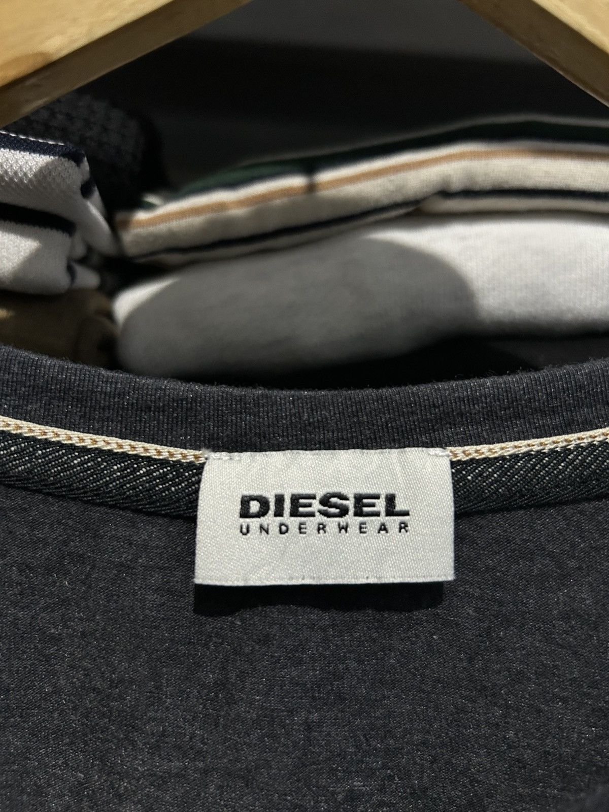 Diesel Diesel longsleeve camoblack slevedge Size US L / EU 52-54 / 3 - 3 Thumbnail