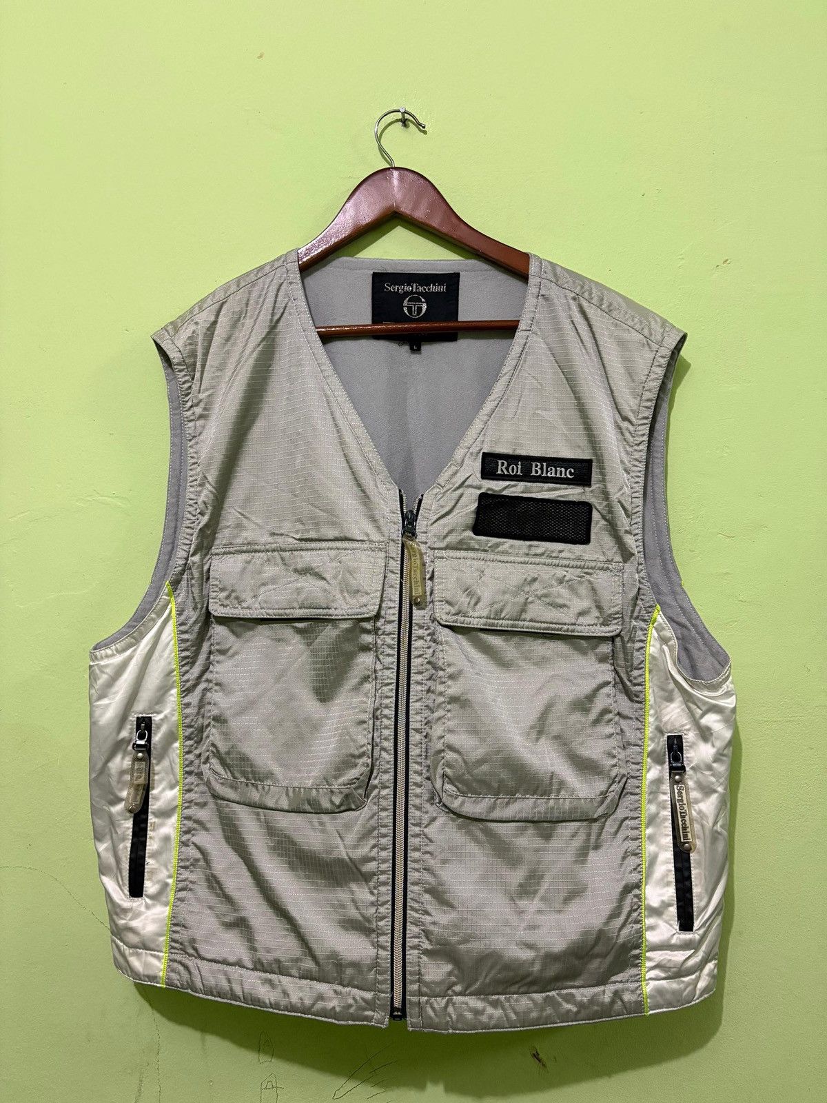 Sergio Tacchini Vintage Sergio Tacchini Roi Blanc Vest Big Logo Design Size US L / EU 52-54 / 3 - 1 Thumbnail