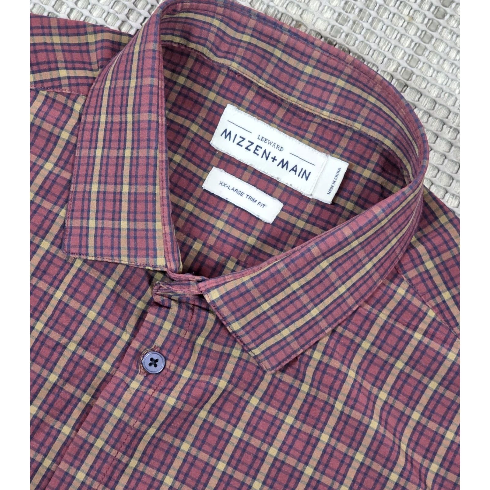 Mizzen+Main Mizzen+Main Leeward Mens Button-Up Shirt 2XL Maroon Plaid Trim Fit Performance Casual Workwear Capable Slim Classic Style Size US XXL / EU 58 / 5 - 5 Thumbnail