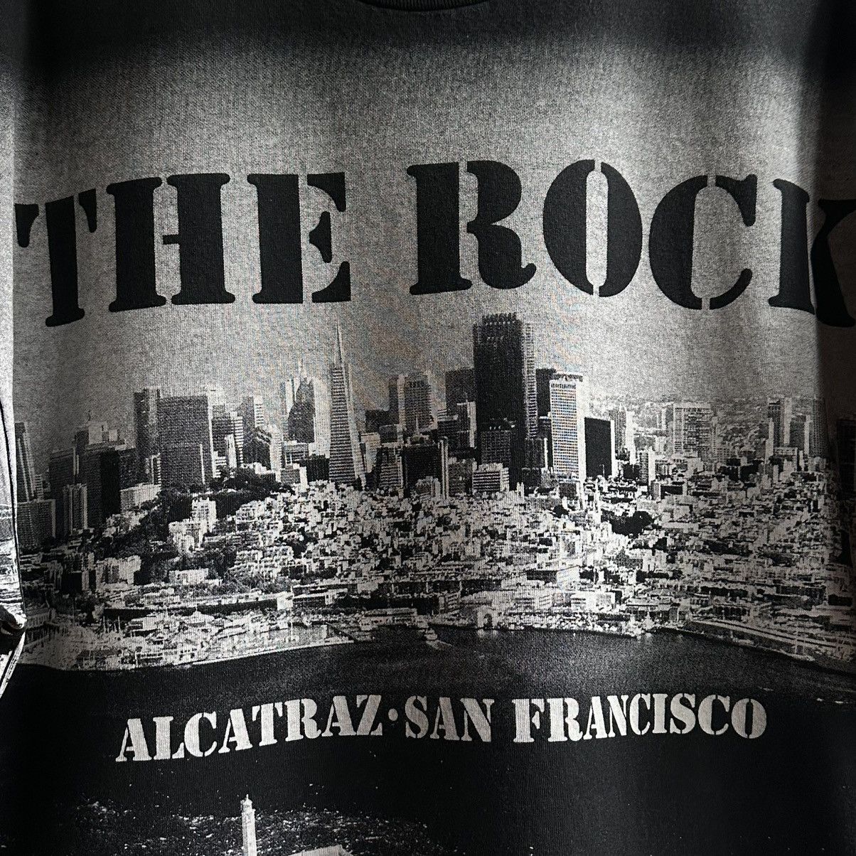 Vintage VINTAGE THE ROCK ALCATRAZ SAN FRANCISCO AOP TEE Size US XXL / EU 58 / 5 - 4 Thumbnail