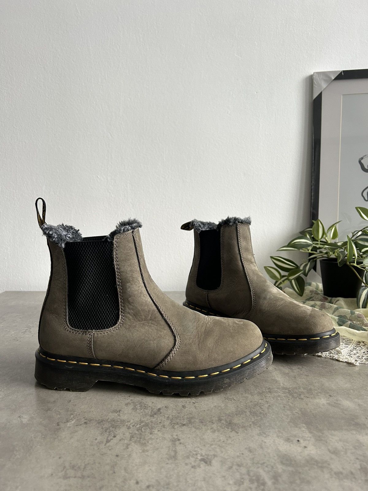 Dr. Martens × Vintage Dr. Martens 2976 Olive Suede Fur Lined Boots Leather Green Size US 9 / IT 39 - 1 Thumbnail