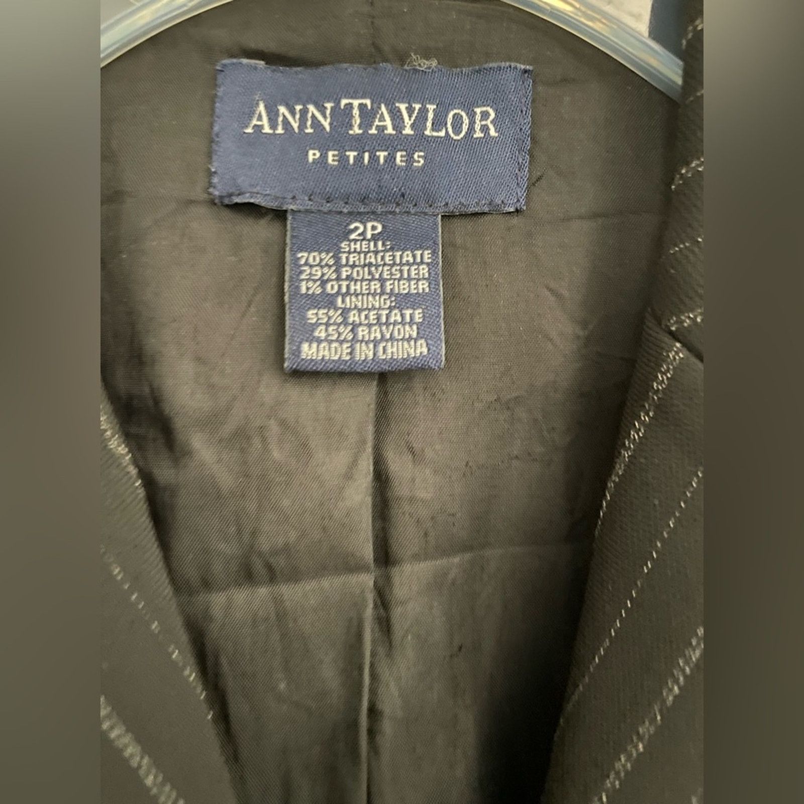Ann Taylor Ann Taylor Black Skirt/Jacket Suit Set - Jacket 2P Skirt 6P Size XS / US 0-2 / IT 36-38 - 2 Thumbnail