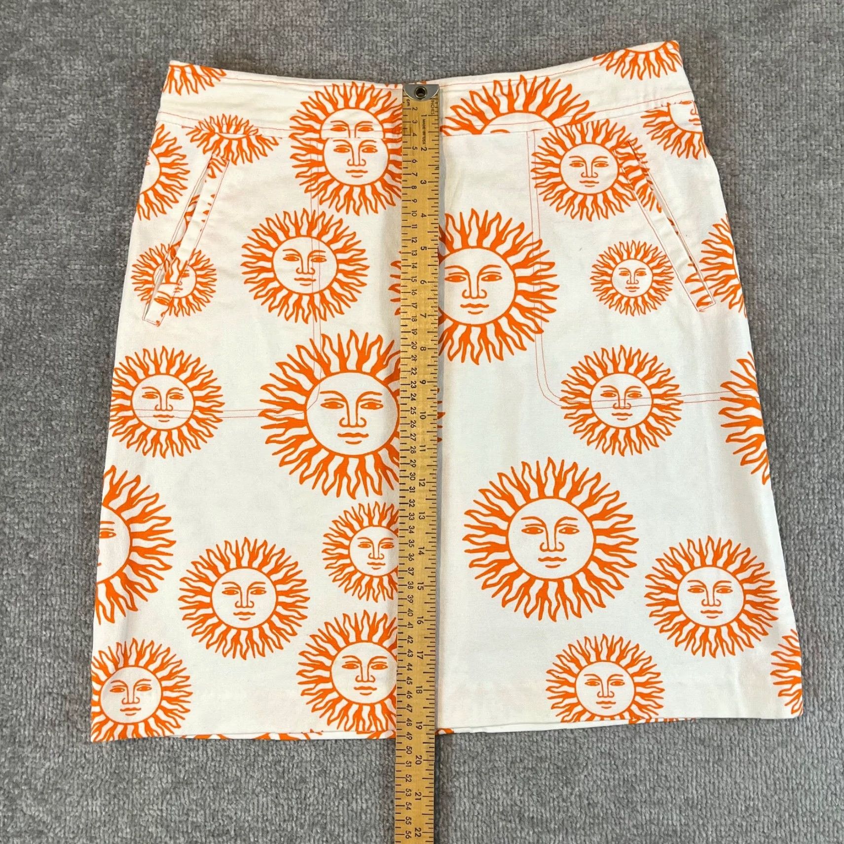 J.McLaughlin J.McLaughlin Skirt Womens Size 6 Multicolor White Orange Sun Print Pockets Back Zip Midi Straight & Pencil 19" LGT Size 28" / US 6 / IT 42 - 4 Thumbnail
