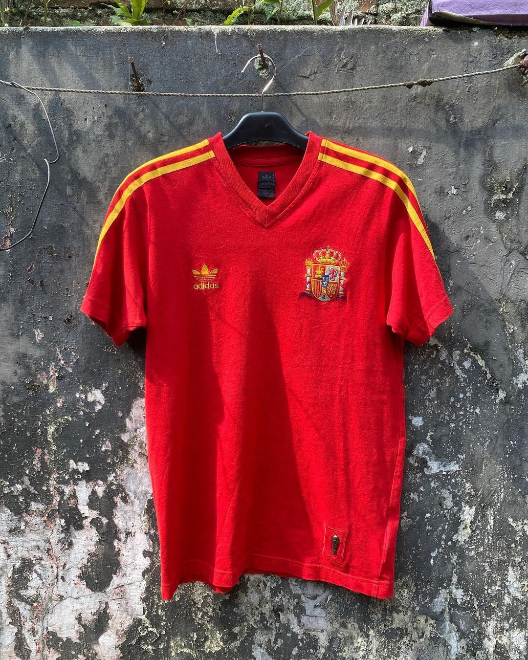 Ringertee adidas x spain