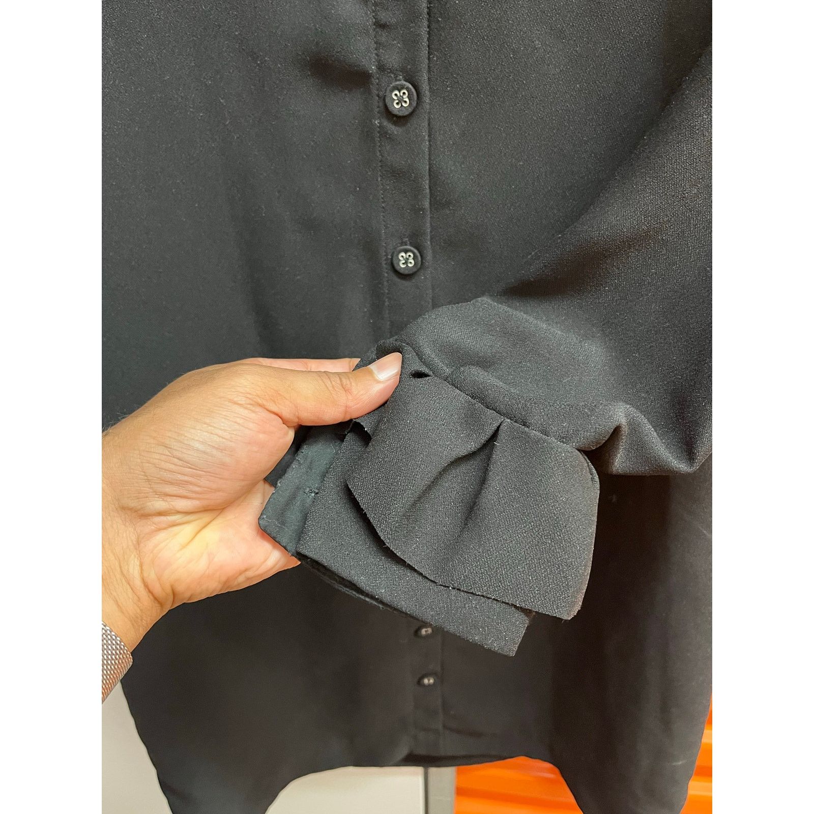 Banana Republic Banana Republic - Ruffle-Cuff Button-Back Dress / 4P / Black Size S / US 4 / IT 40 - 6 Thumbnail