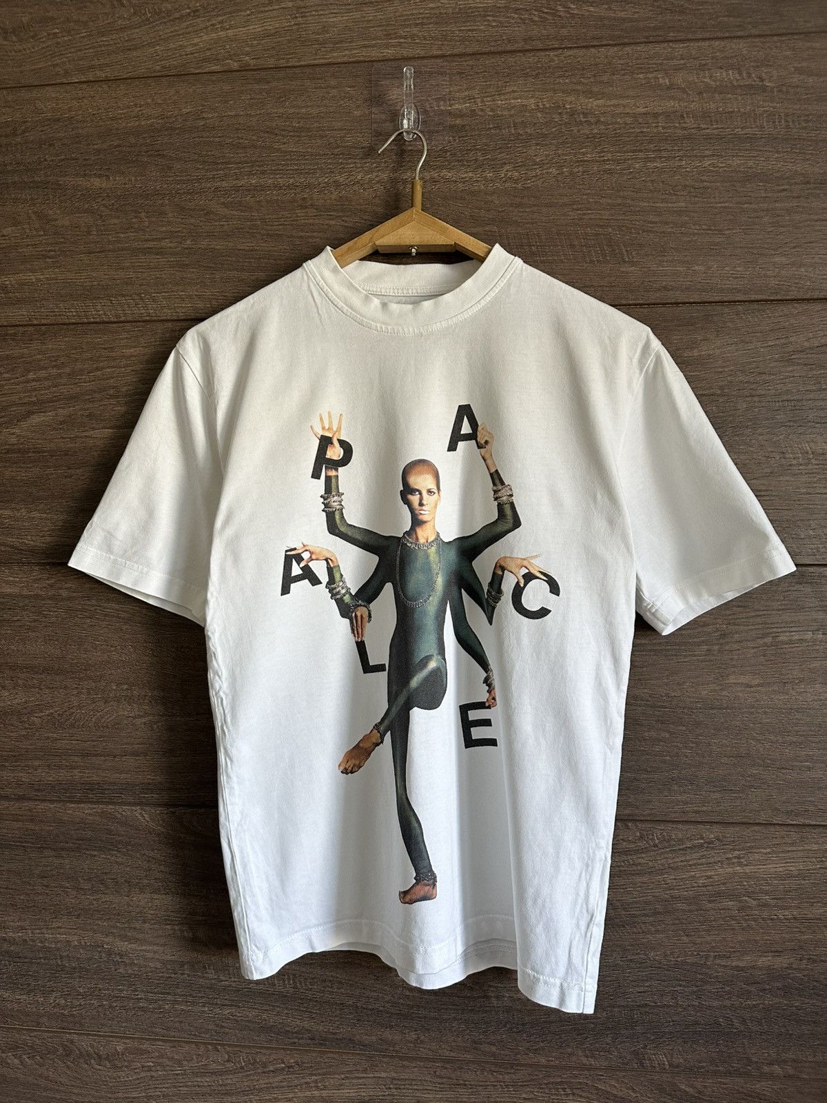 Palace Palace Skateboarding Handy Graphic Print White T-Shirt Sz S Size US S / EU 44-46 / 1 - 3 Thumbnail
