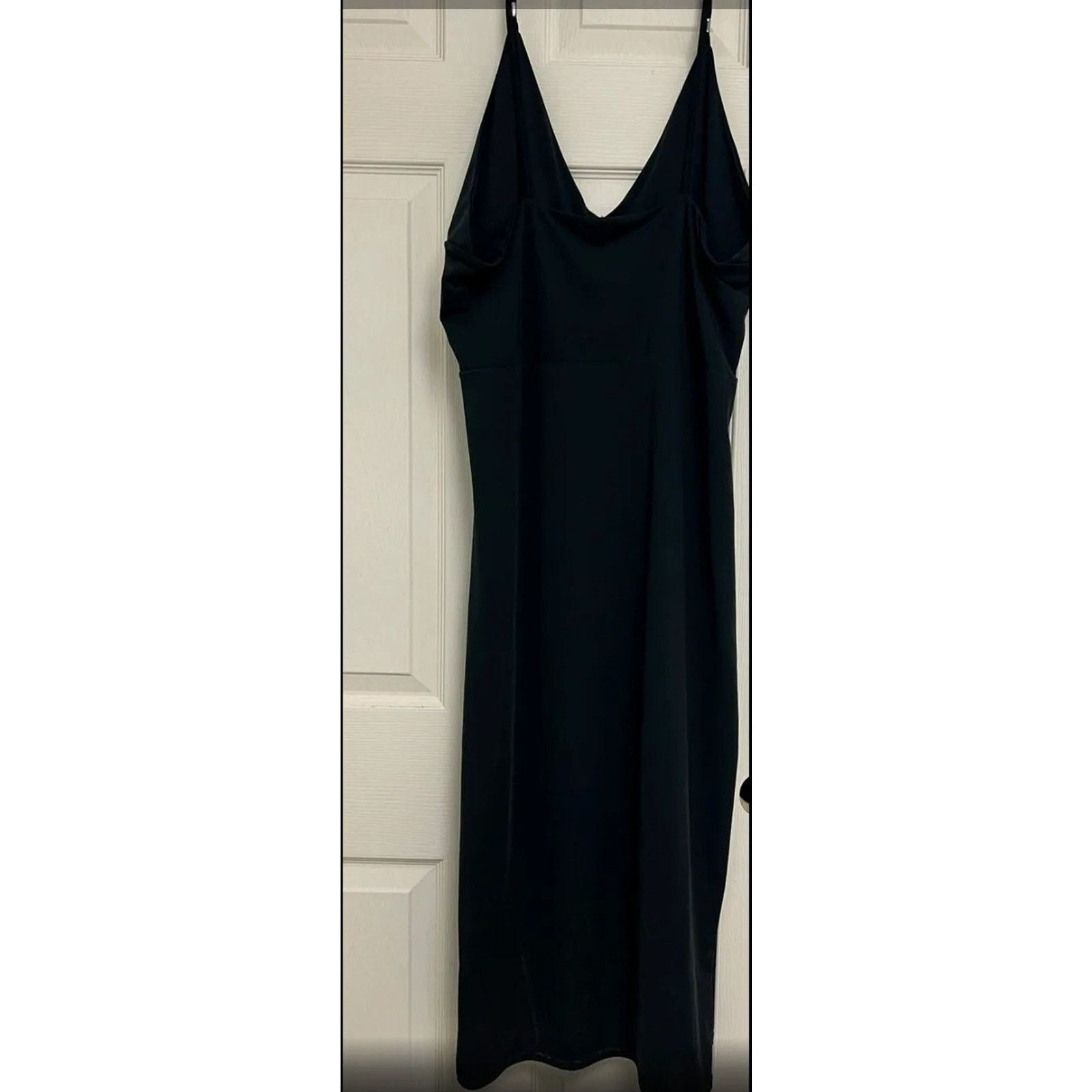 & Other Stories NICKI MINAJ V-neck Spaghetti dress Black Size XXL A000660 Size XXL / US 16-18 / IT 52-54 - 4 Thumbnail