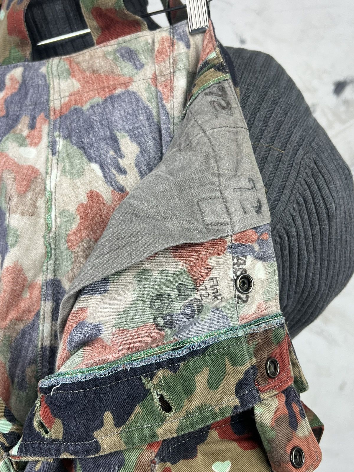 Vintage Vintage Swiss Alpenflage Cargo Bib Pants Size M - L Size US 32 / EU 48 - 13 Thumbnail