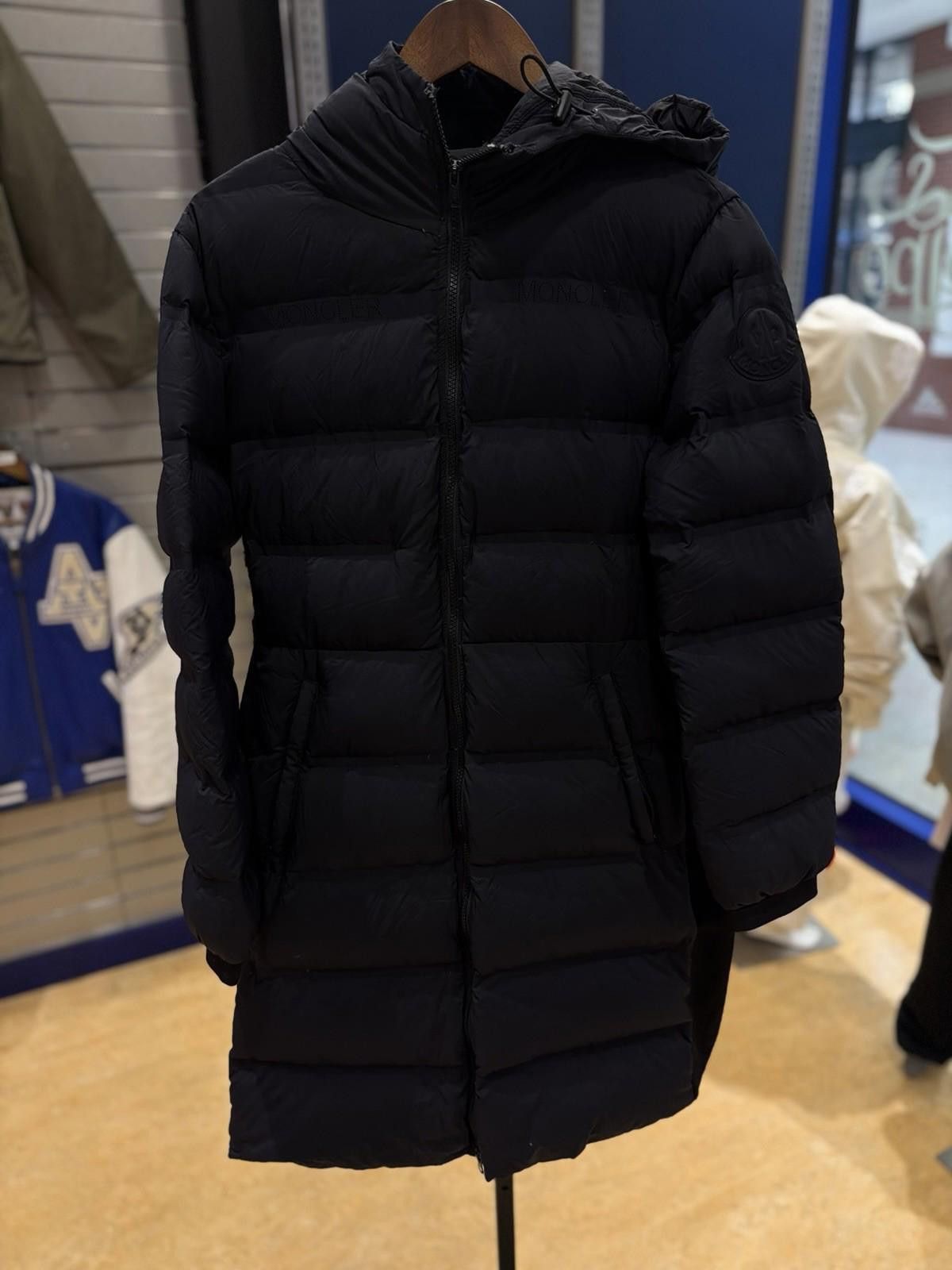 Moncler Authentic Moncler Blue SCEPTRUM GIUBBOTTO Coat Size 5 Size M / US 6-8 / IT 42-44 - 1 Thumbnail