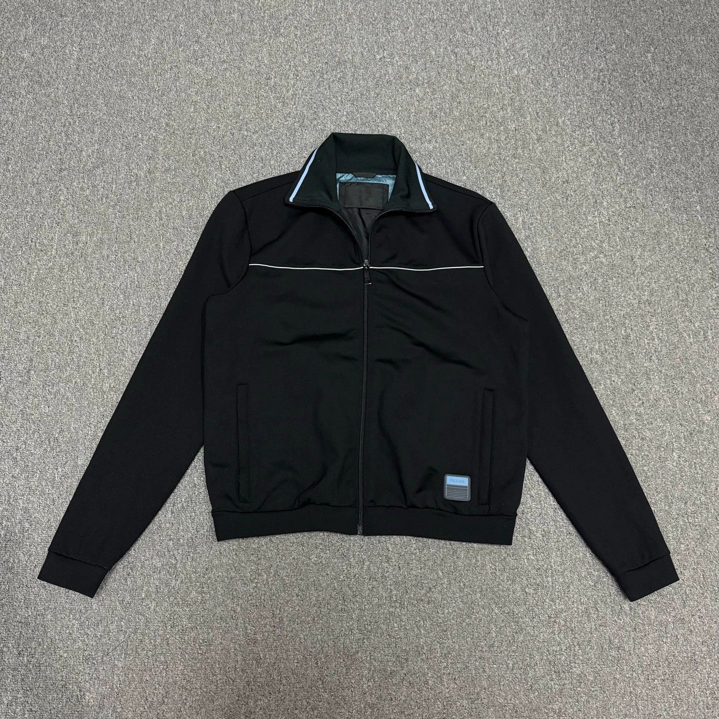 Prada Full Zip Windbreaker Art. SGV126 Mat. 09W | Grailed