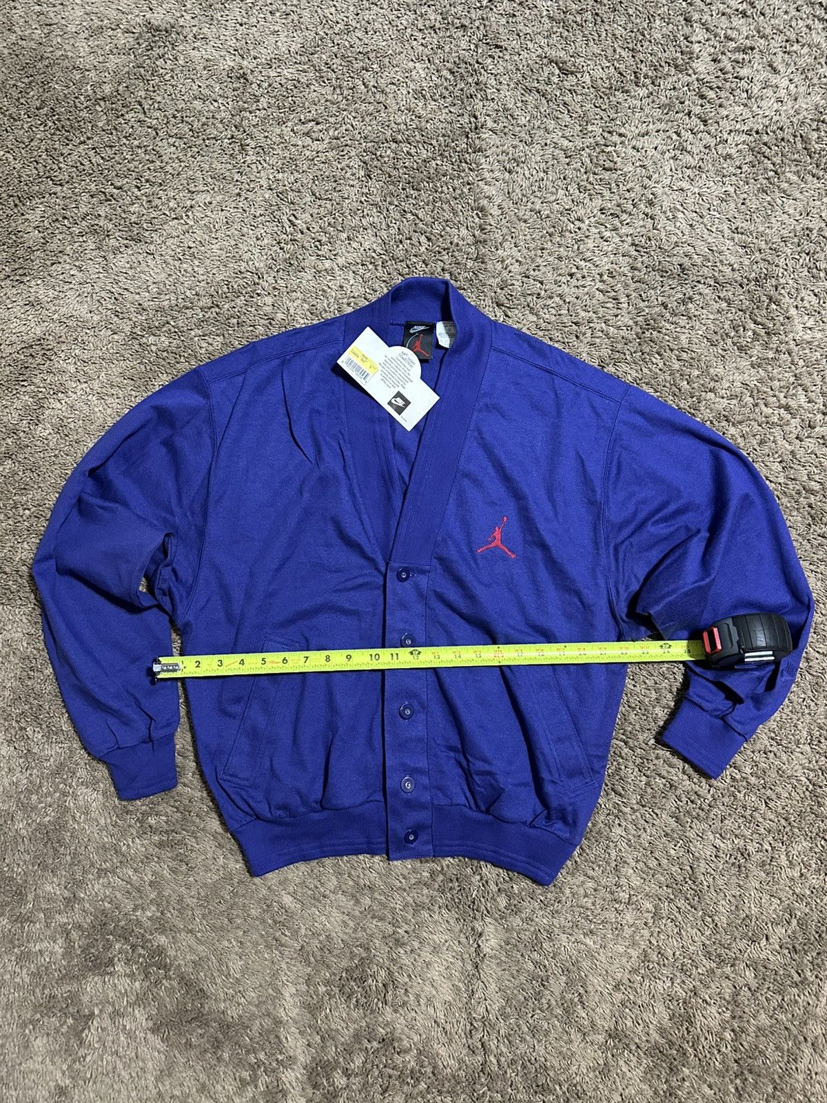 Nike Vintage Nike Air Jordan cardigan sweater 90s size small Size US S / EU 44-46 / 1 - 6 Thumbnail