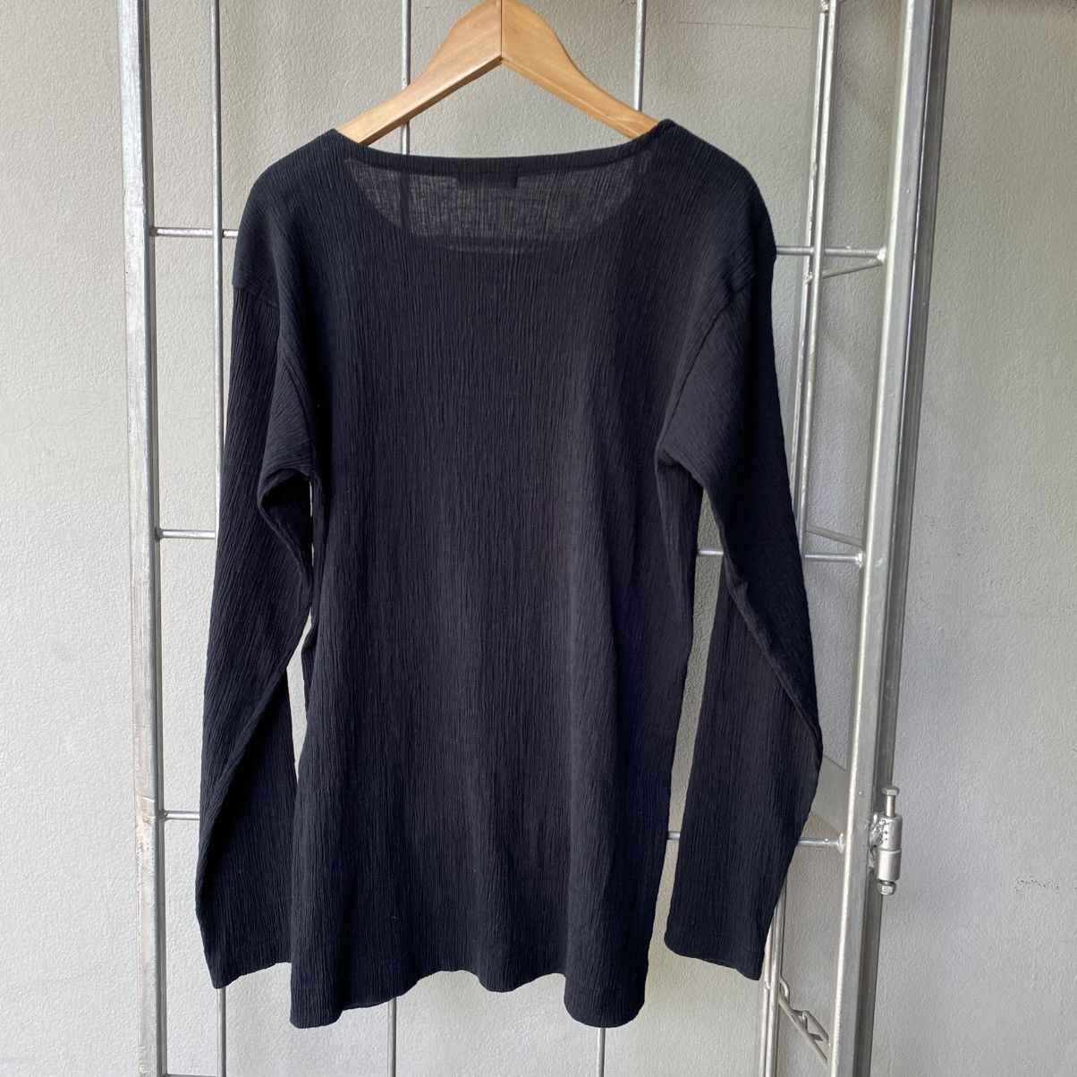 Issey Miyake Plantation Black Crinkled Stretch Long Sleeve Top Size M / US 6-8 / IT 42-44 - 2 Thumbnail