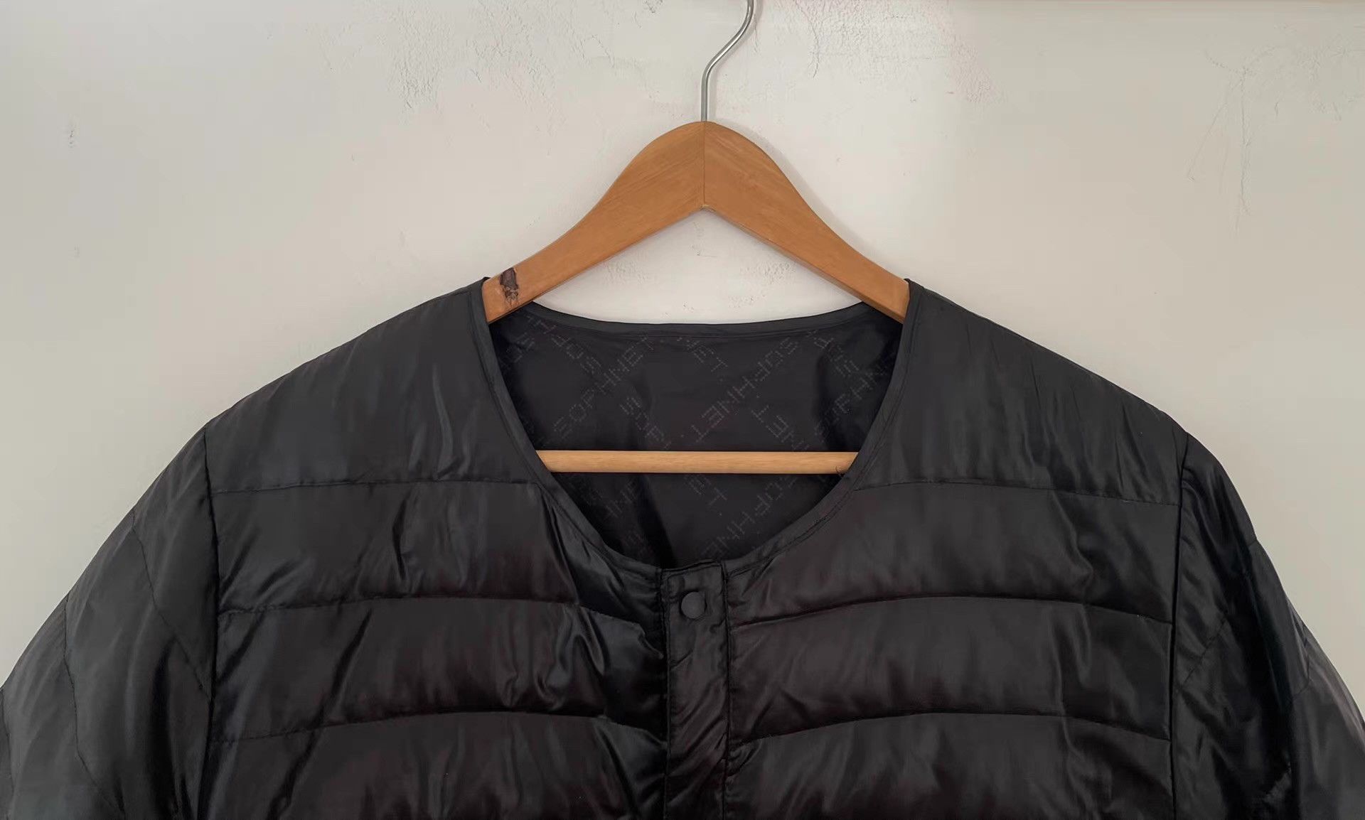 Sophnet. Sophnet Men's LightweightGooseDow Collarless Down Jacket Ｑ21 Size US M / EU 48-50 / 2 - 4 Thumbnail