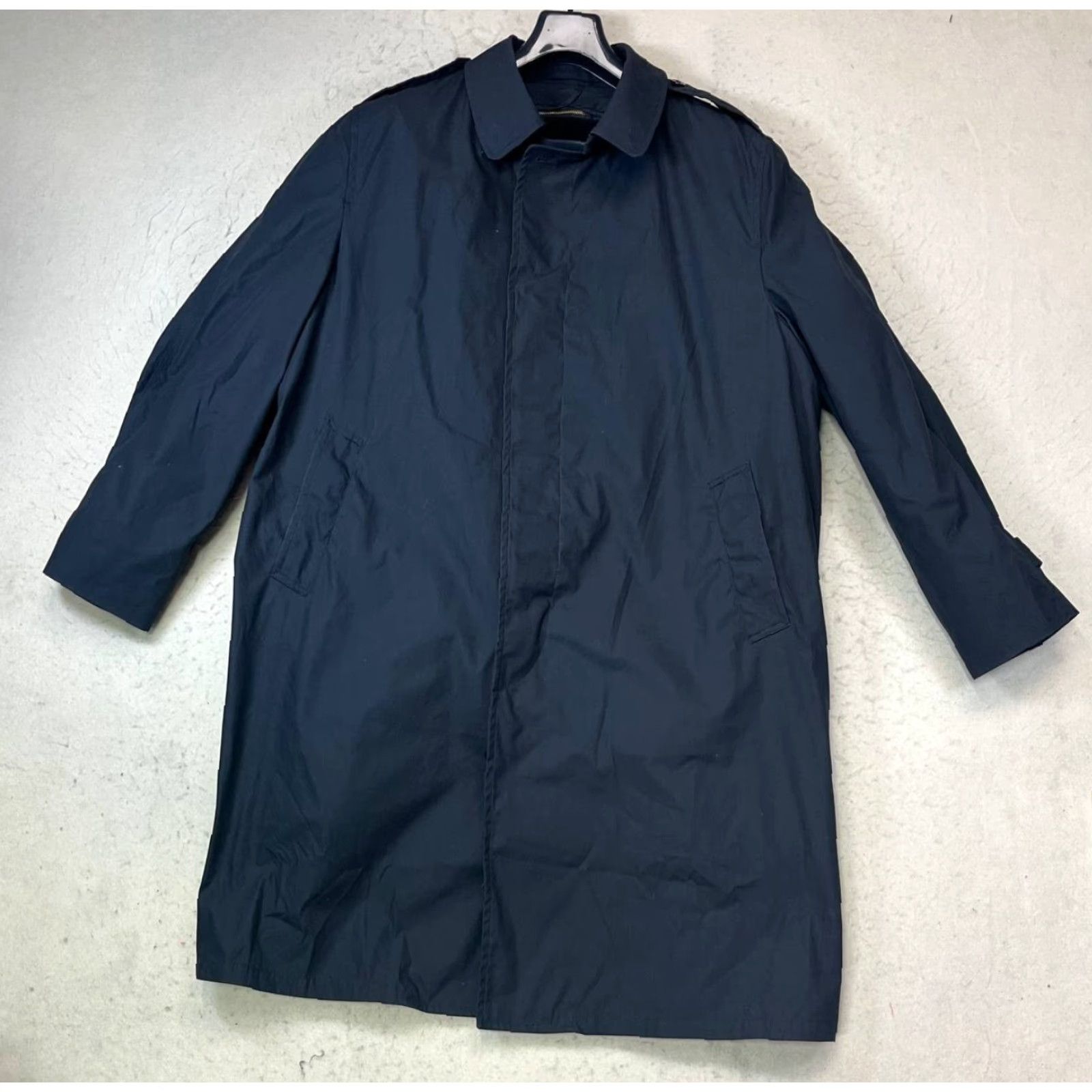 Vintage VINTAGE DSCP Quarterdeck Collection Trench Coat Coat Men 48L Black Long Classic 70s Pockets Button Big & Tall Regular Size US M / EU 48-50 / 2 - 2 Thumbnail