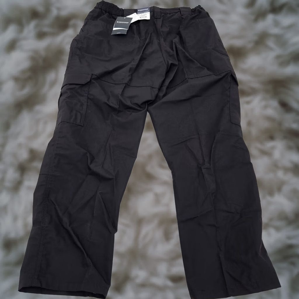 Propper PROPPER Mens Lightweight Canvas Tactical Cargo Pants 40X30 Black EUC Size US 40 / EU 56 - 1 Thumbnail