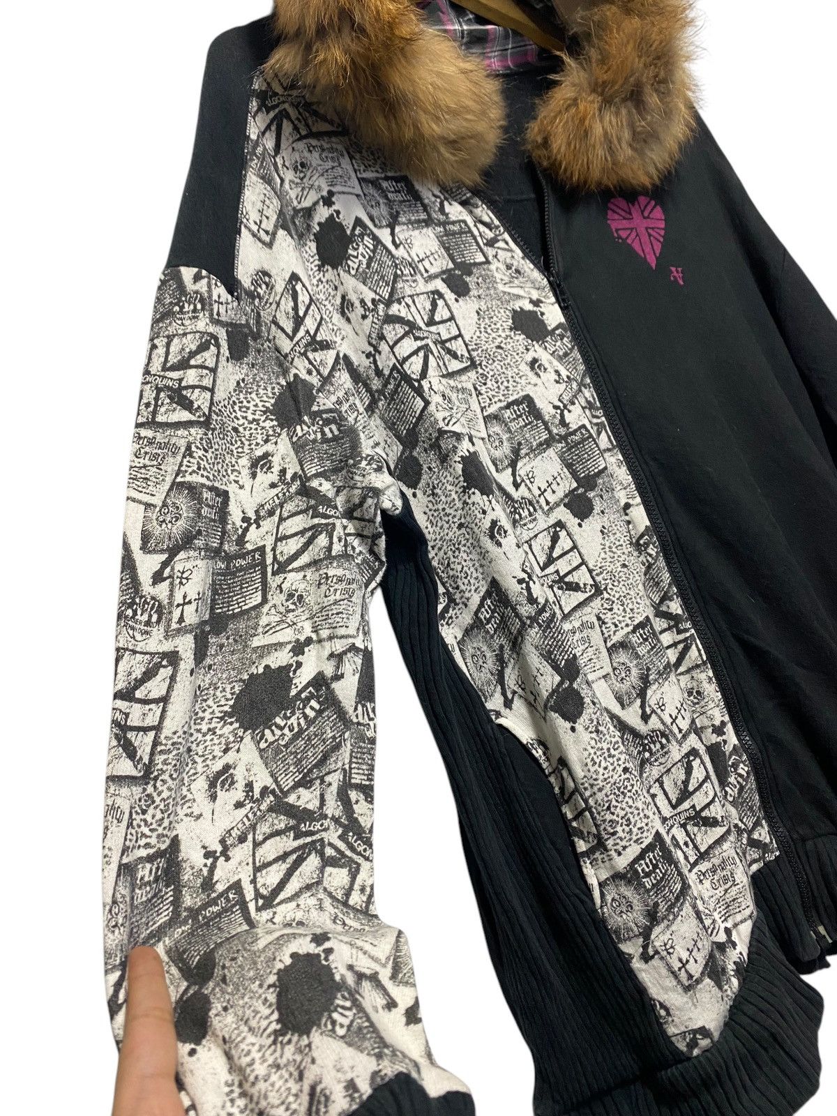 Japanese Brand Japan Algonquins cross anarchy skull fur hoodie Size US L / EU 52-54 / 3 - 3 Thumbnail