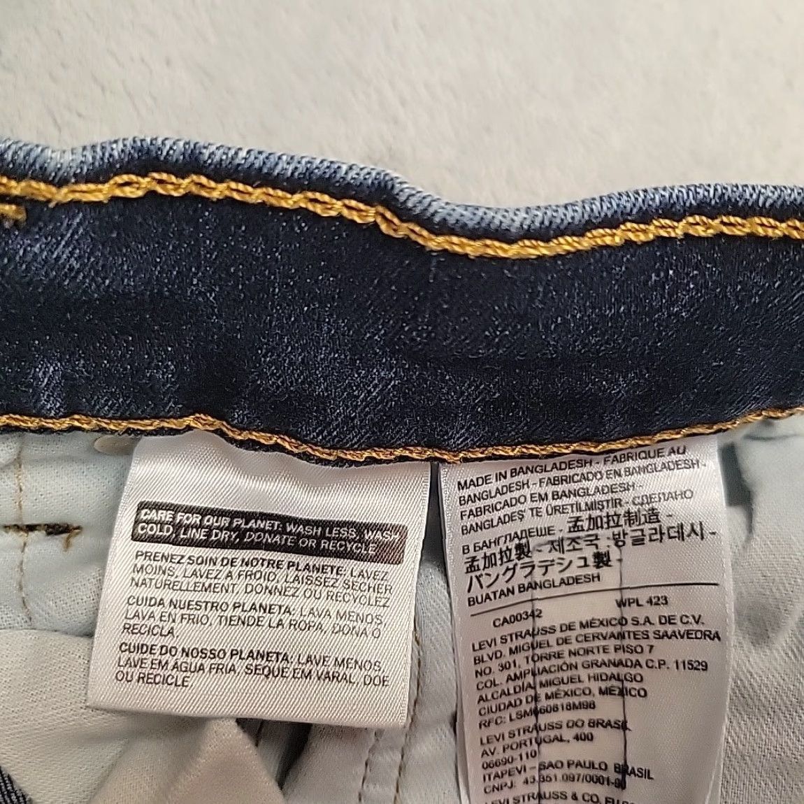 Vintage Levis Jeans Mens 33x32 Blue Denim 502 Red Tab Stretch Comfort Blend Casual Jeans Size US 33 - 3 Thumbnail