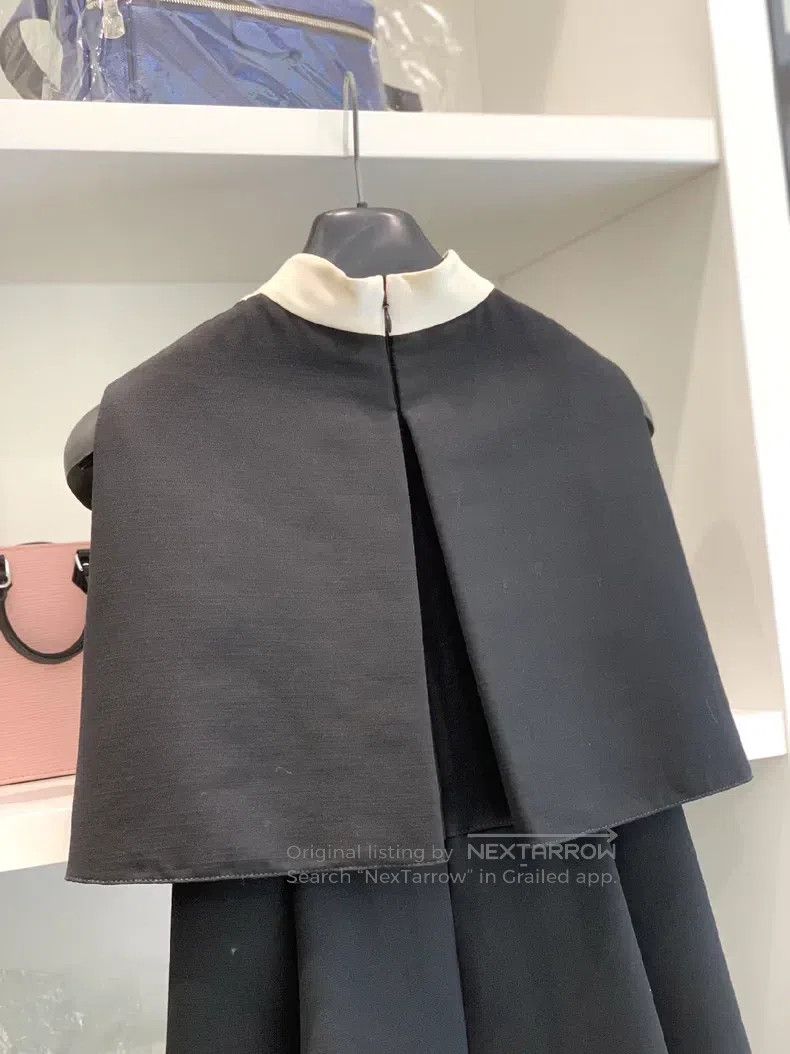 Valentino Valentino Black and white color-blocked dress Size S / US 4 / IT 40 - 4 Thumbnail