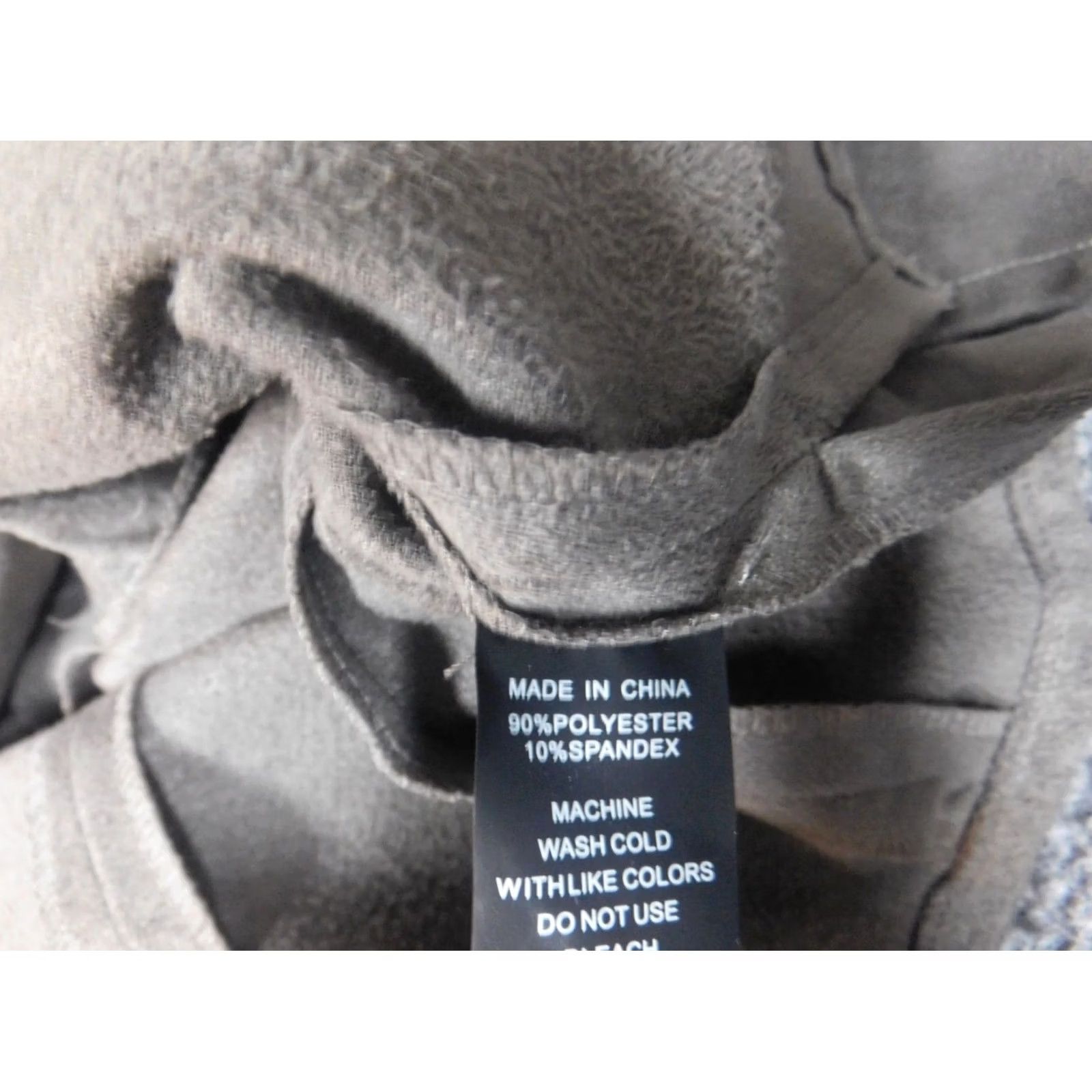 Vince Camuto Vince Camuto Blouse Short Sleeve Round Neck Pullover Gray S Womens Regular Stretch Geometric Casual Modern Size S / US 4 / IT 40 - 7 Thumbnail