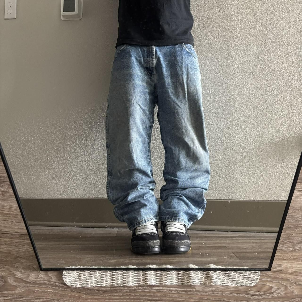 Vintage Crazy Vintage Y2K/2000s Light Wash Workwear Essential Denim Jeans! 35x30 Size US 35 - 1 Thumbnail