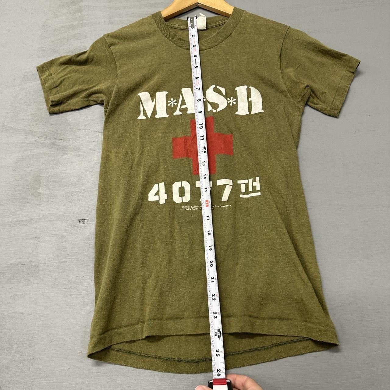 Vintage True Vintage 70s M.A.S.H. TV Show Green Shirt 1981 Medium Size US M / EU 48-50 / 2 - 5 Thumbnail