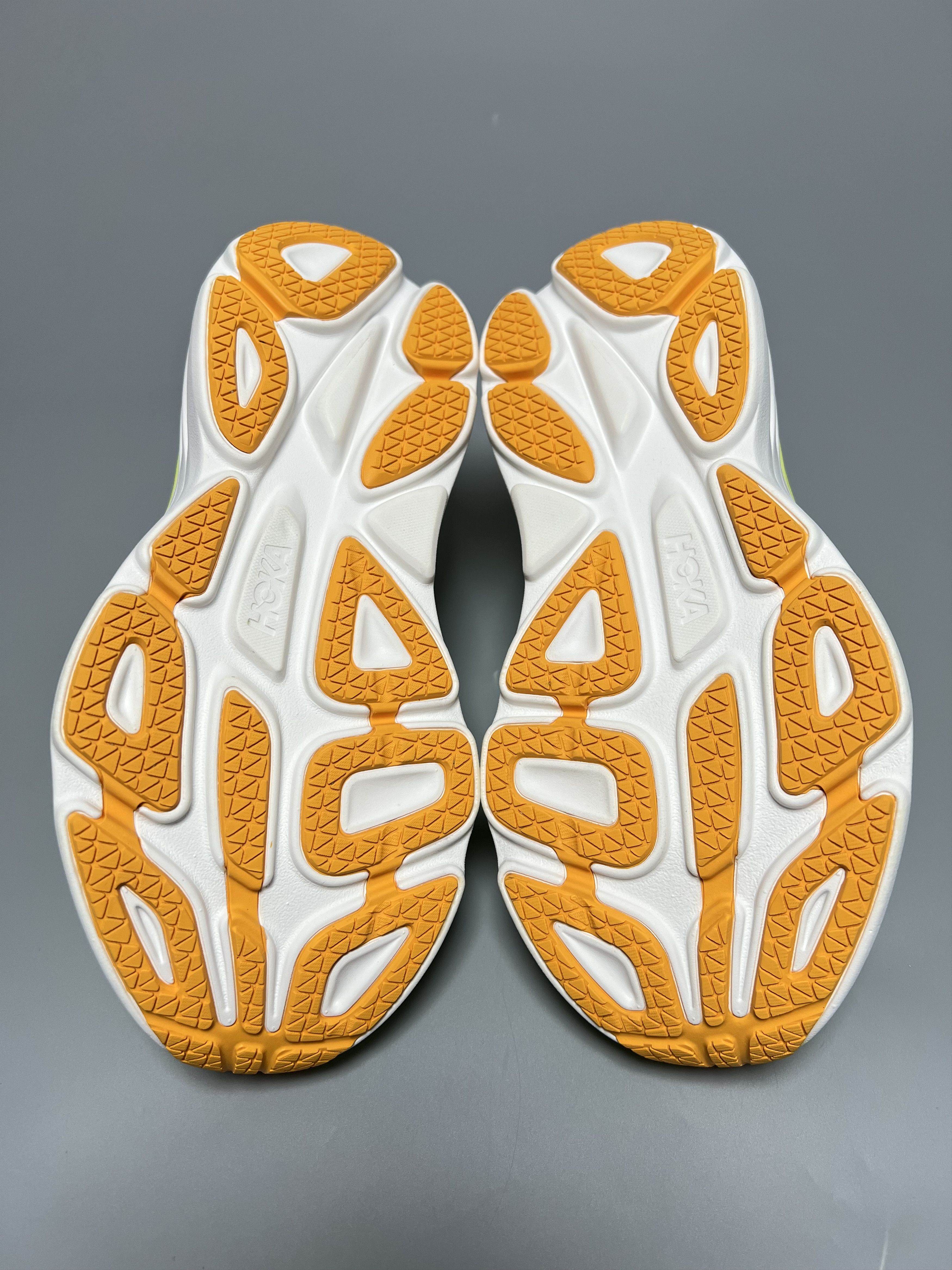 Hoka 8.5D Hoka One One Bondi 8 Men's Running Shoes Walking Gym Size US 8.5 / EU 41-42 - 6 Thumbnail