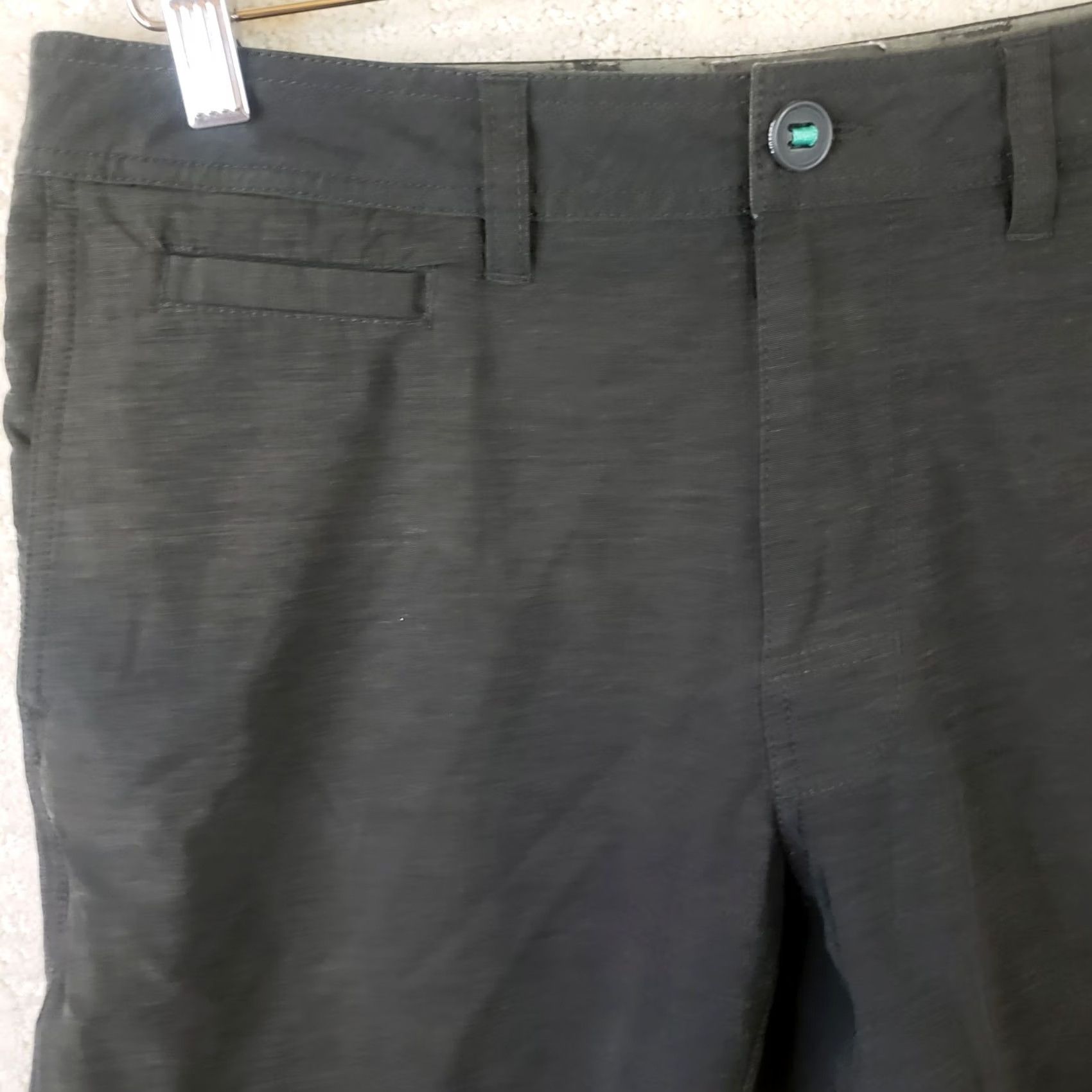 Vintage Linksoul Boardwalker Shorts Mens 33 Charcoal Gray Golf Chino Performance Stretch 9 Inseam Flat Front Zip Pocket Casual Travel Adult Regular Size US 33 - 2 Thumbnail