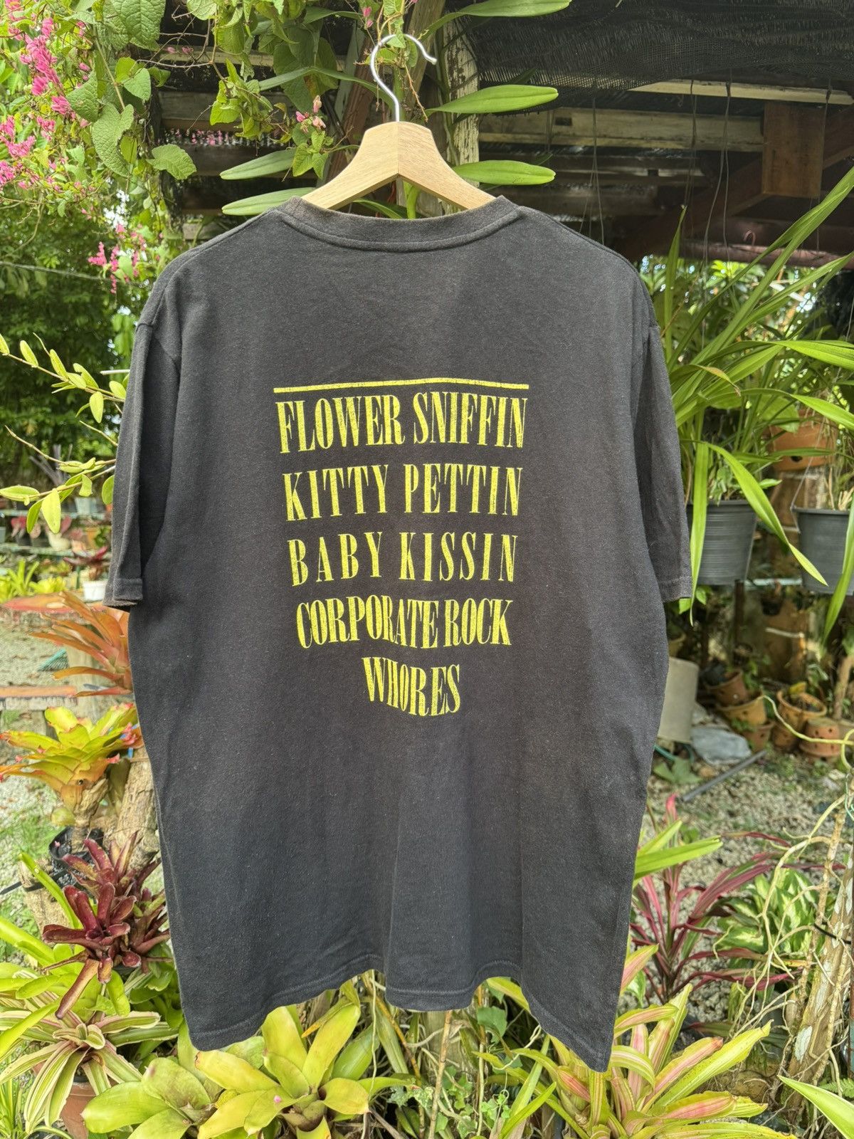 Band Tees Nirvana Smiley Band Tees Copyright 2017 Size US XL / EU 56 / 4 - 2 Thumbnail