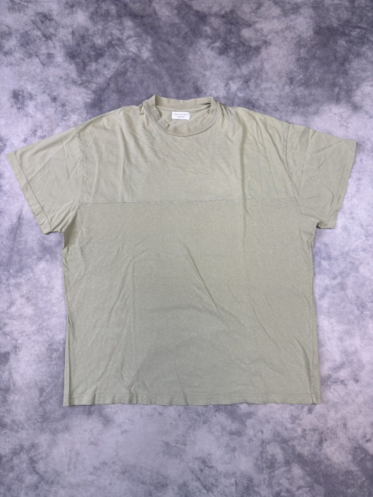 Designer × John Elliott John Elliott Designer luxury made in USA basic t shirt rare Size US XL / EU 56 / 4 - 1 Thumbnail