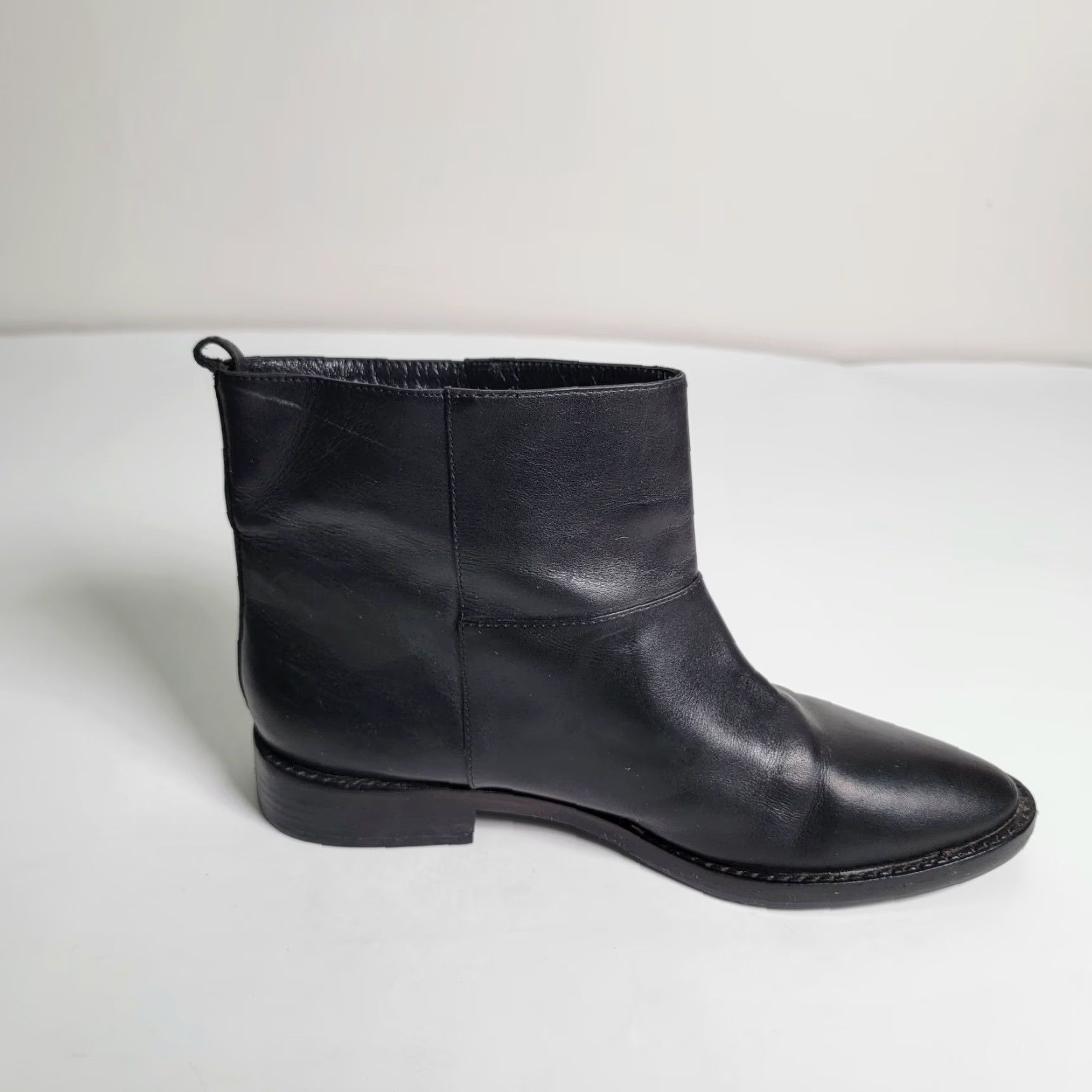 Vintage Theyskens’ Theory Black Boots Ankle Flat Boot Mid-Calf Leather Non-Slip Italy 8M Womens Fall Winter EU 38.5 Casual Shoes Size US 8 / IT 38 - 5 Thumbnail