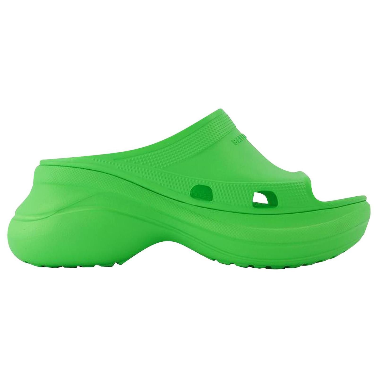 image of Balenciaga O1Srvl11E0224 Pool Crocs Slide Sandals In Green, Women's (Size 5)