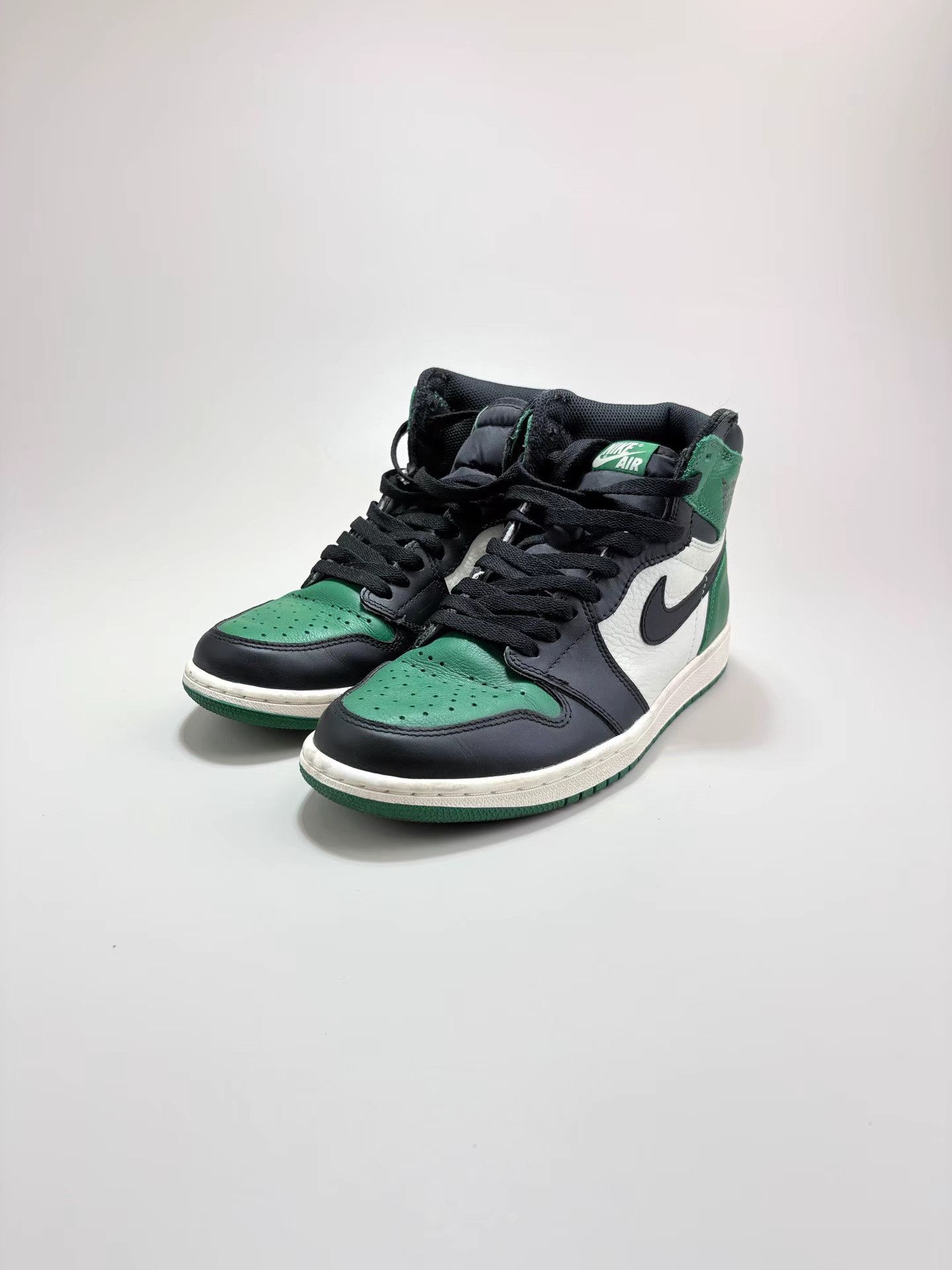 Nike NIKE JORDAN1 Black Green Toe Sneakers K1 Size US 8 / EU 41 - 1 Thumbnail