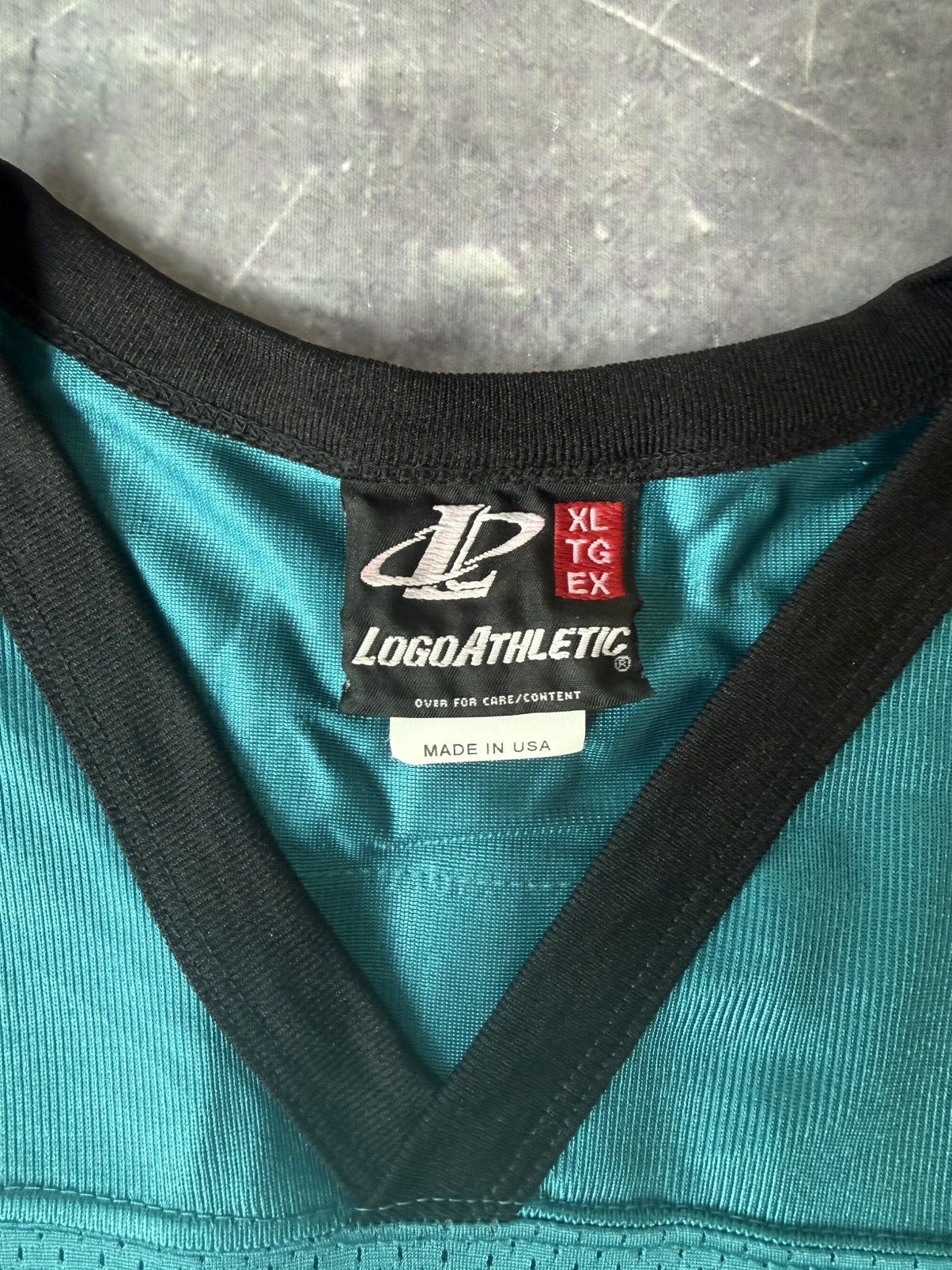 Logo Athletic Vintage 90s Jacksonville Jaguars Mark Brunell NFL Jersey Size US XL / EU 56 / 4 - 6 Thumbnail