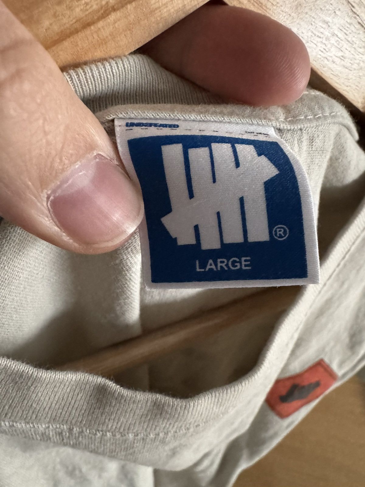Undefeated Undefeated tee size L Size US L / EU 52-54 / 3 - 4 Thumbnail