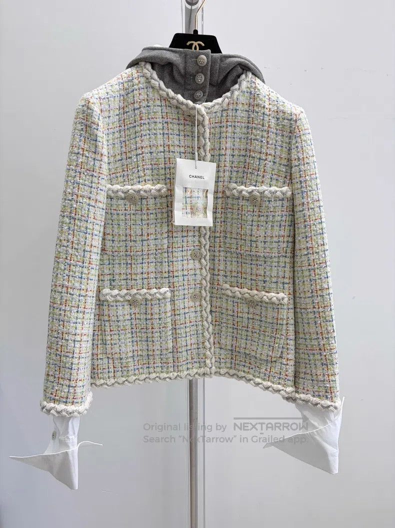 Chanel Chanel White colourful tweed heavy industry four-pocket ja Size XS / US 0-2 / IT 36-38 - 1 Thumbnail