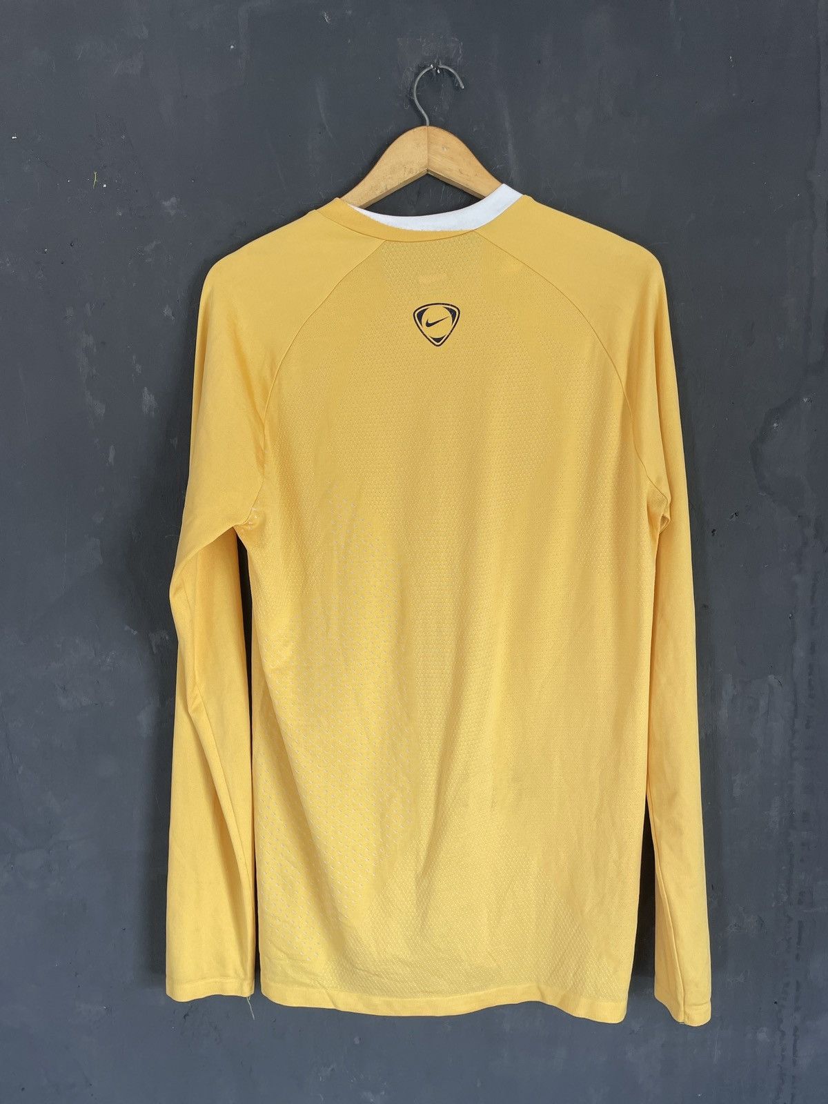 Nike Australia Worldcup 2007 Player Issued Qantas Size US M / EU 48-50 / 2 - 8 Thumbnail