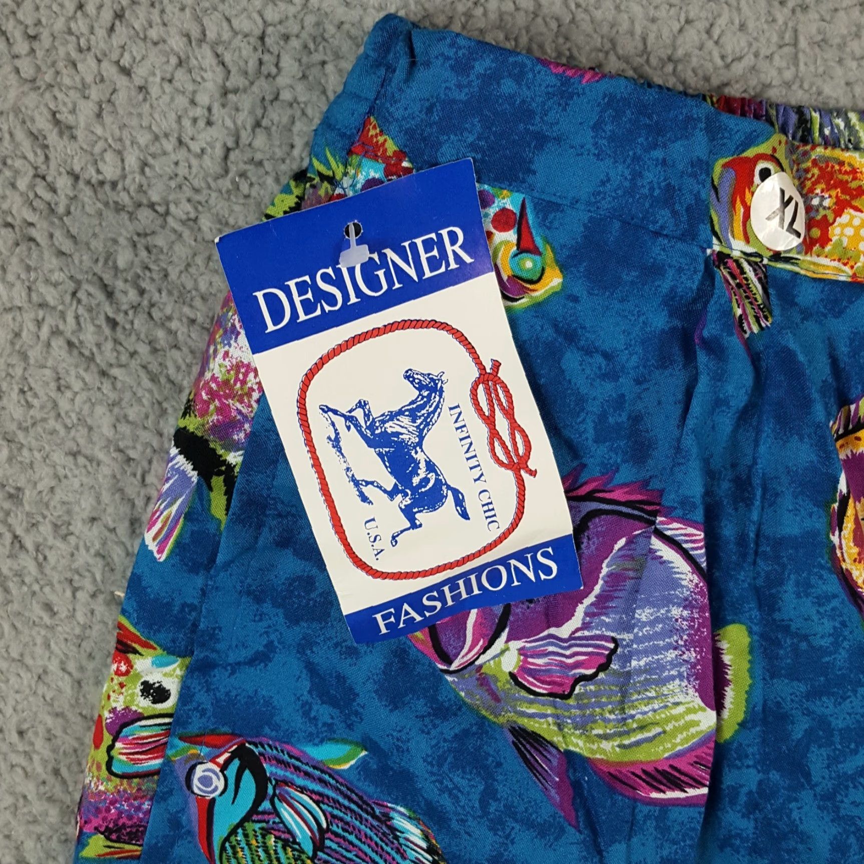 Vintage VINTAGE Infinity Chic 80s Tropical Fish Beach Shorts XL Relaxed Blue AOP Preppy 90s Mens Size 40" / US 18 - 4 Thumbnail