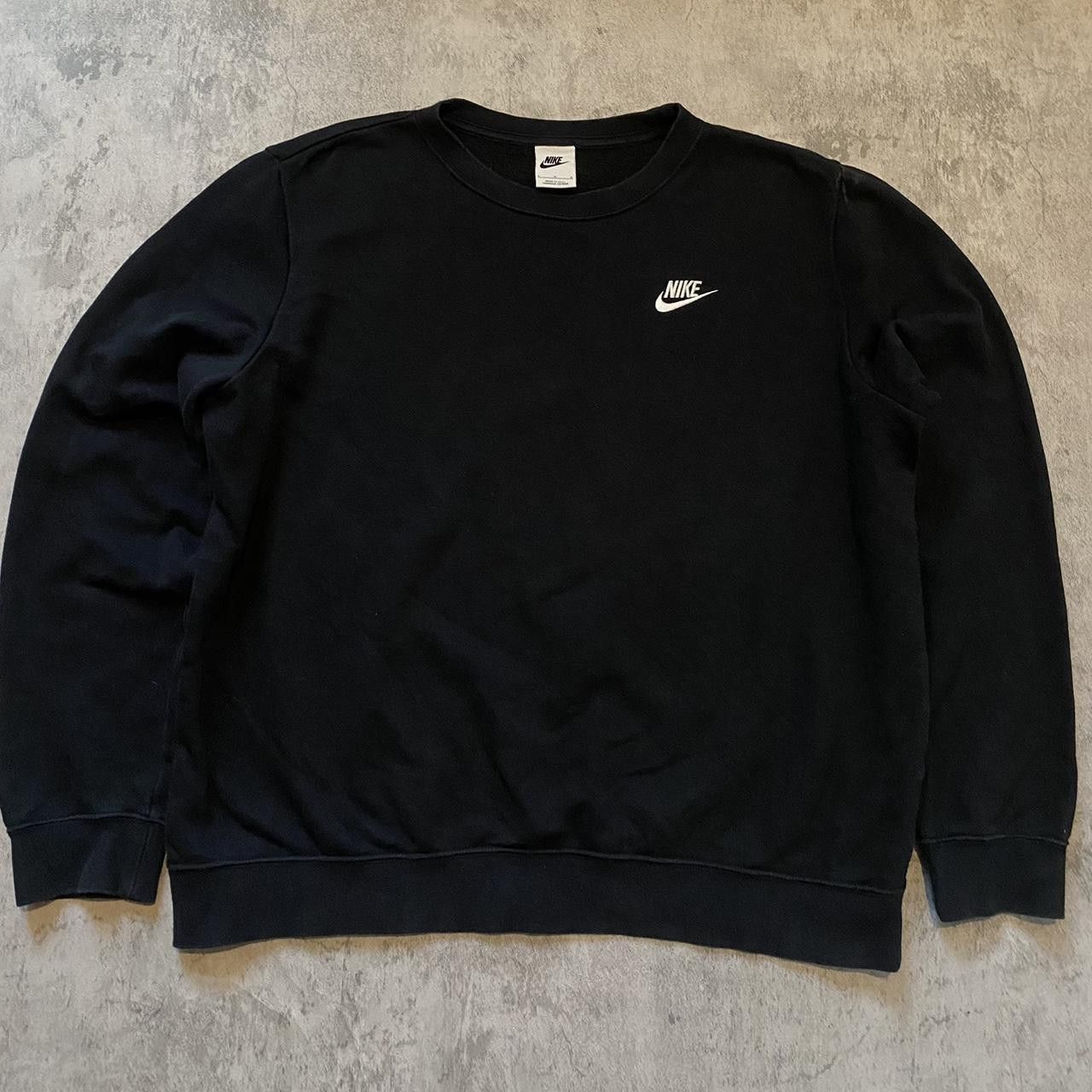 Nike Black Nike embroidered logo crewneck sweatshirt Size US L / EU 52-54 / 3 - 1 Thumbnail