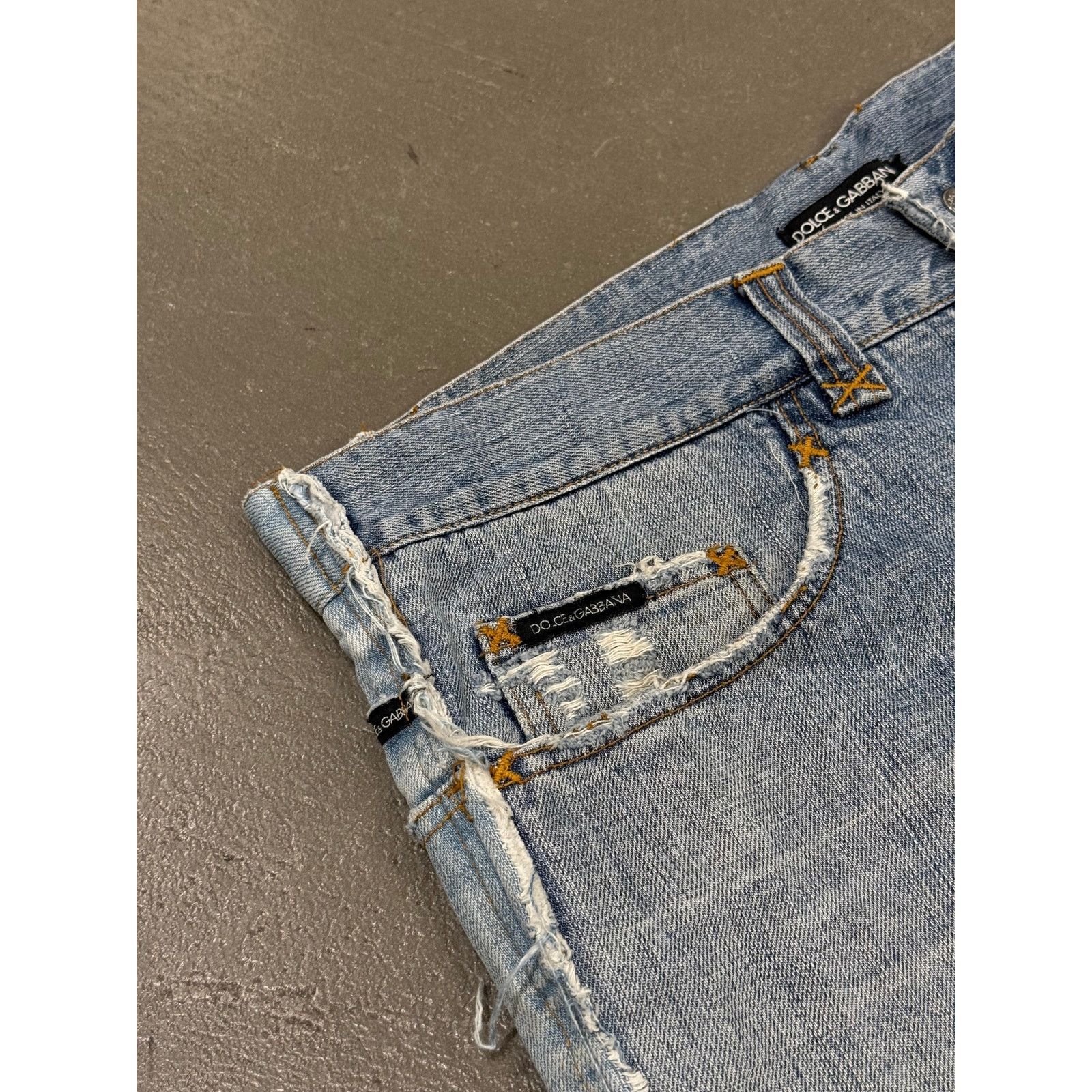 Dolce & Gabbana 2005 Dolce & Gabbana "David Beckham" deconstructed shorts Size US 36 / EU 52 - 5 Thumbnail
