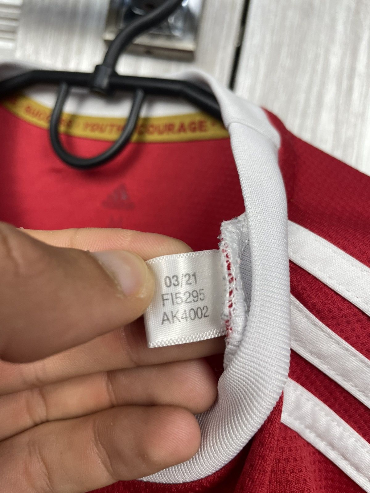 Adidas Van De Beek #34 Manchester United 2021/2022 Player Jersey Size US M / EU 48-50 / 2 - 13 Thumbnail